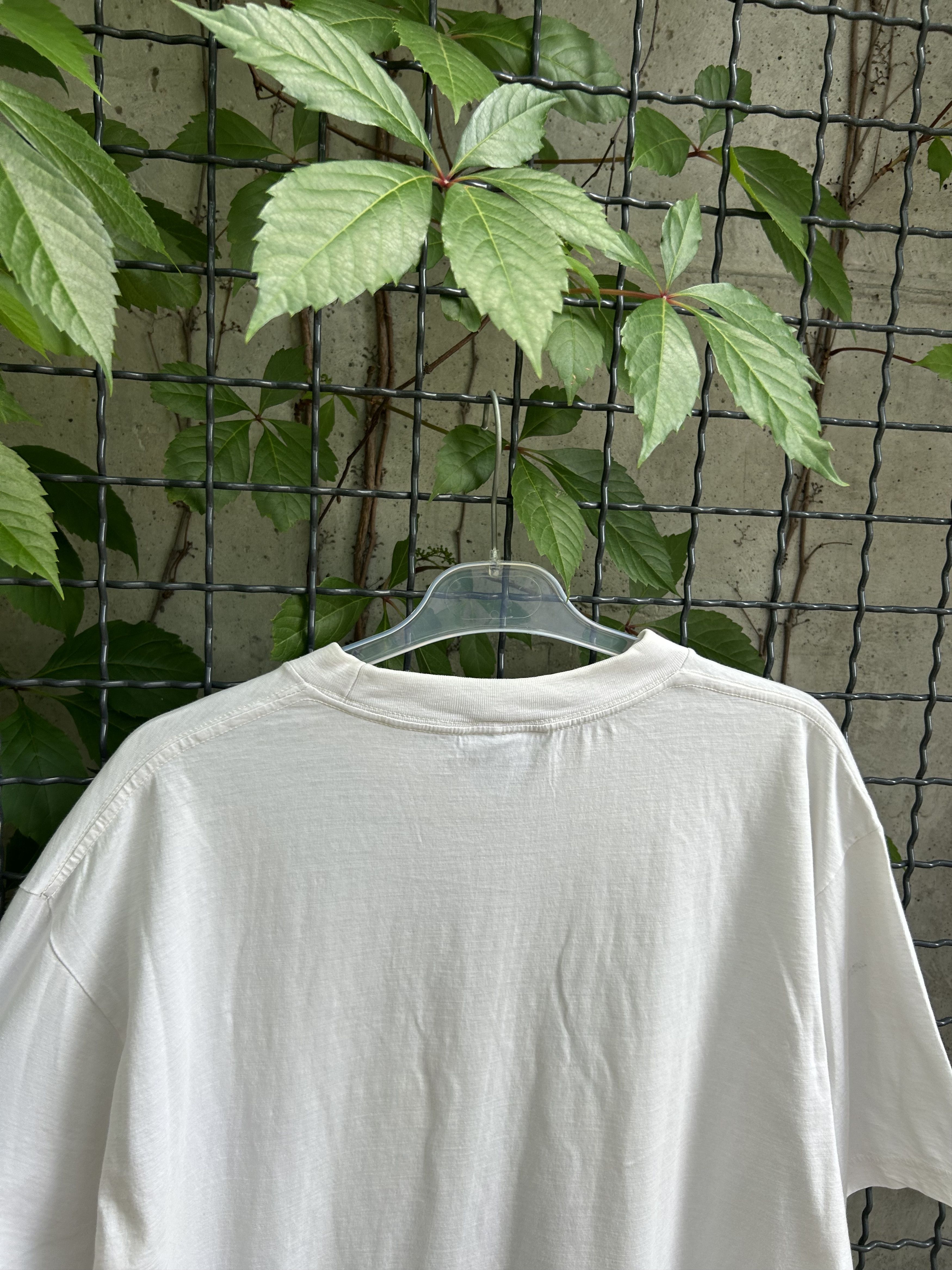 Vintage Vintage 1997 Christopher Wormell Wine and Sunflowers Art Tee Size US L / EU 52-54 / 3 - 11 Thumbnail