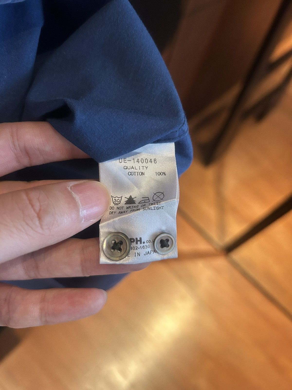 uniform experiment Uniform Experiment Shirt size XL Size US XL / EU 56 / 4 - 4 Thumbnail
