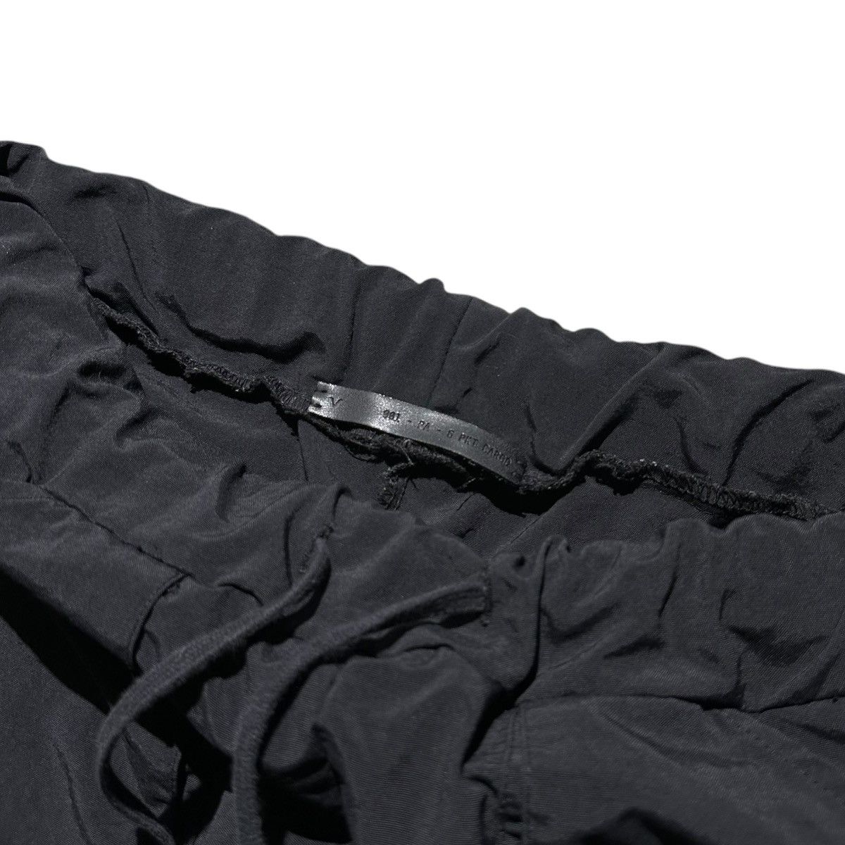 adjustable waist 6 pocket cargo pant