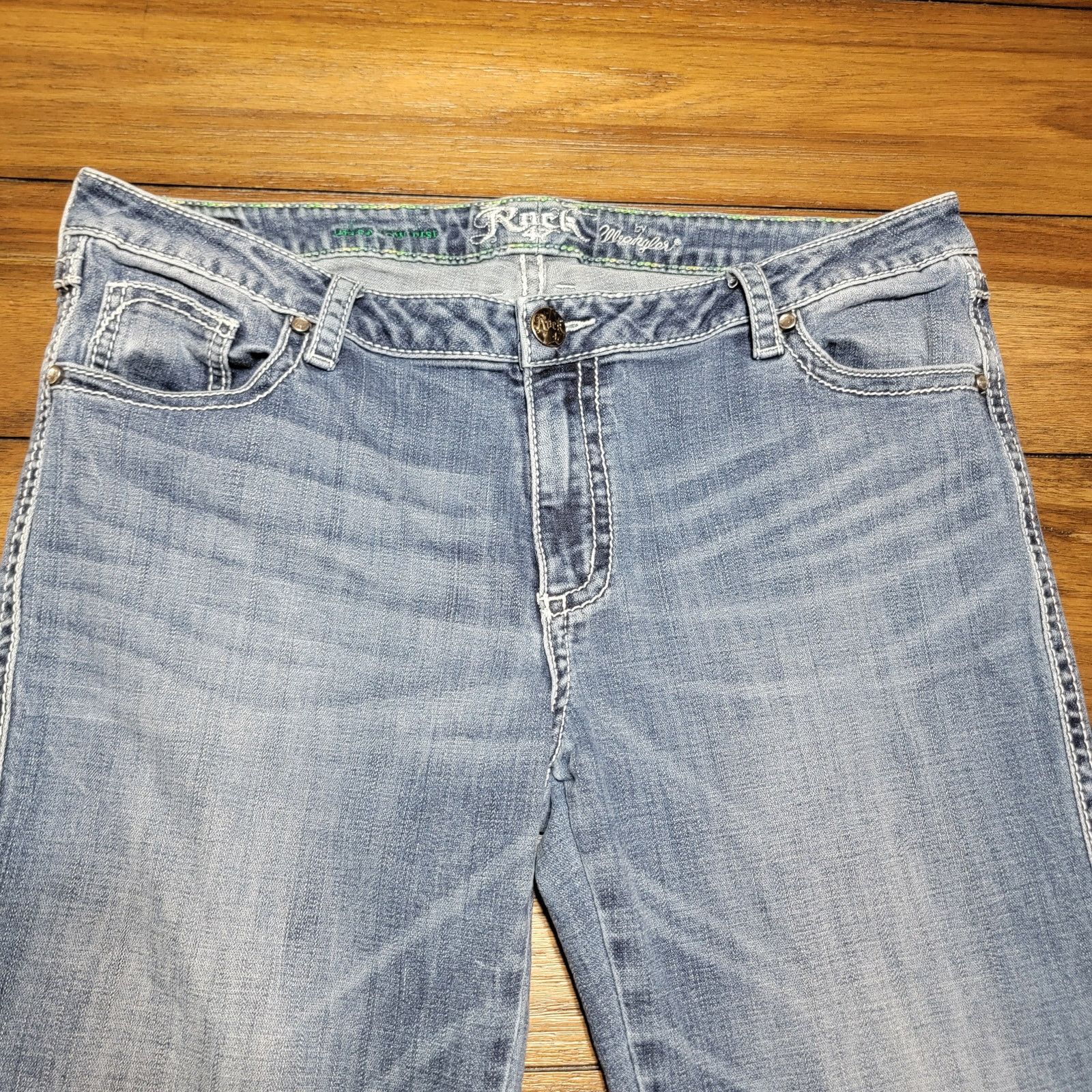 Wrangler Rock 47 by Wrangler Ultra Low Rise Jeans - Size 32 x 32 Size 36" / US 14 / IT 50 - 2 Thumbnail