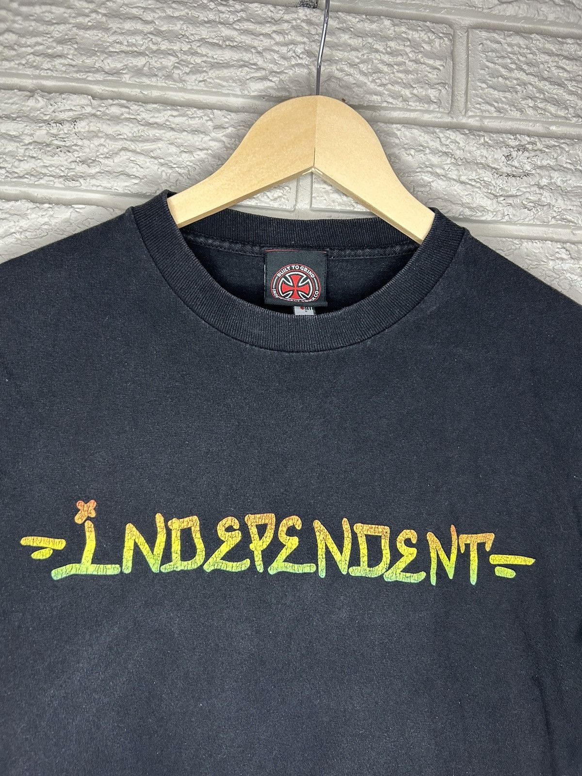 Independent Truck Co. × Vintage Vintage Independent Faded Black Skate T Shirt Size US S / EU 44-46 / 1 - 2 Thumbnail