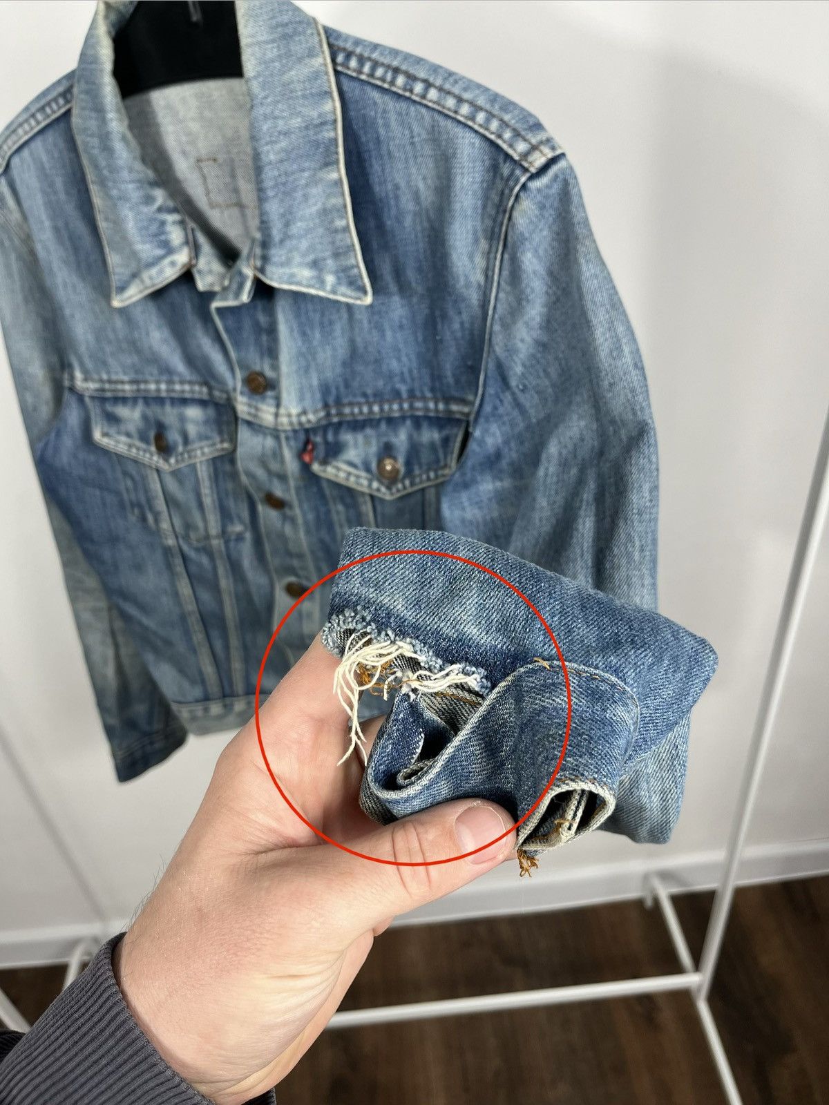 Levi's Vintage Levi’s Denim Jacket 1978 Made in France Faded Blue Size M / US 6-8 / IT 42-44 - 7 Thumbnail
