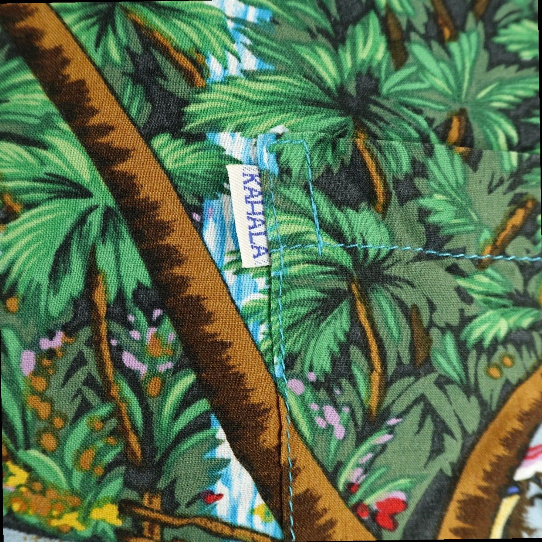 Vintage VINTAGE Kahala Hawaiian Shirt Mens Large Blue Rayon Aloha Beach Cars Surf Size US L / EU 52-54 / 3 - 4 Thumbnail