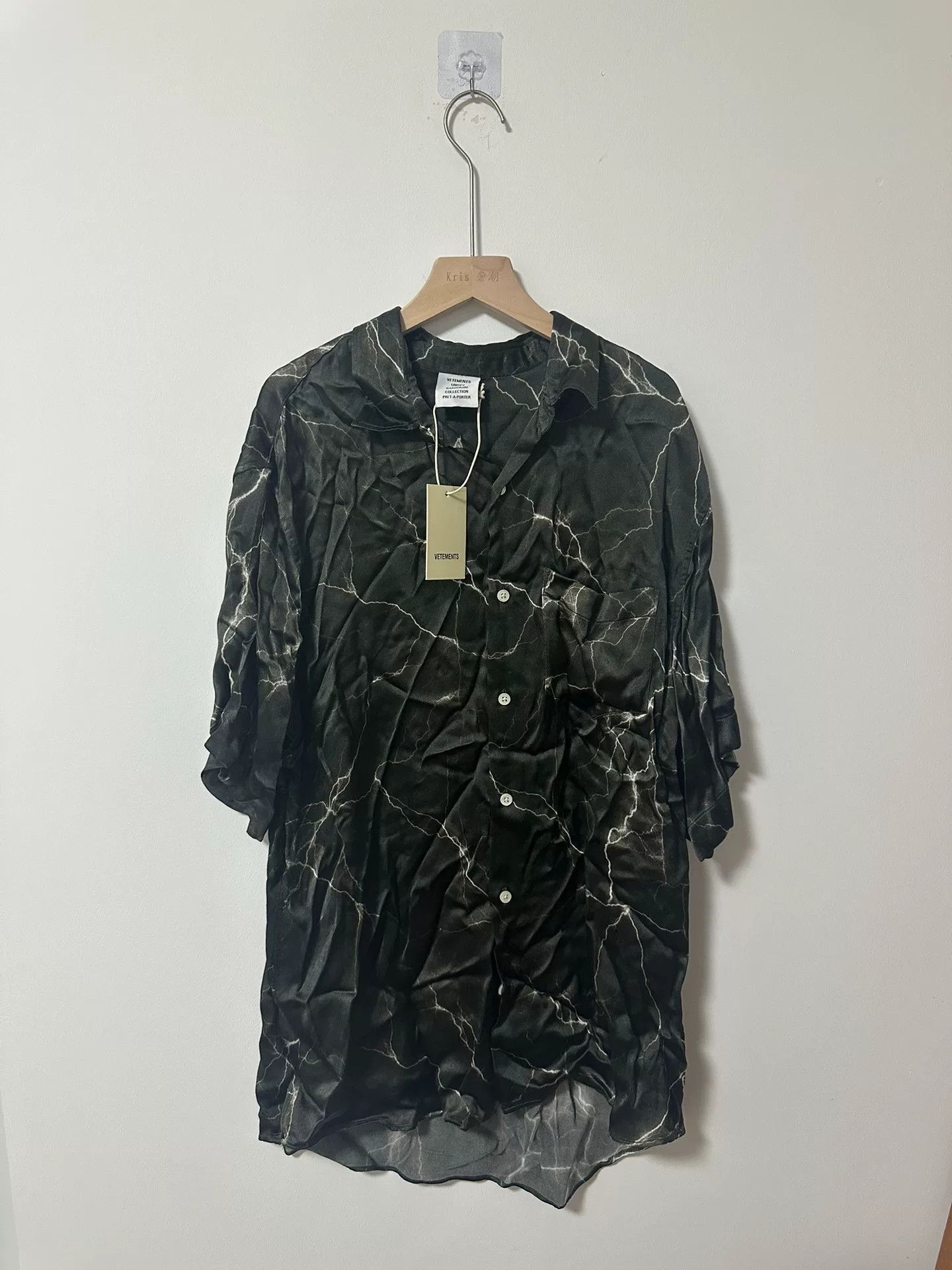 Vetements vetements lightning silk short sleeve shirt Size US M / EU 48-50 / 2 - 1 Thumbnail
