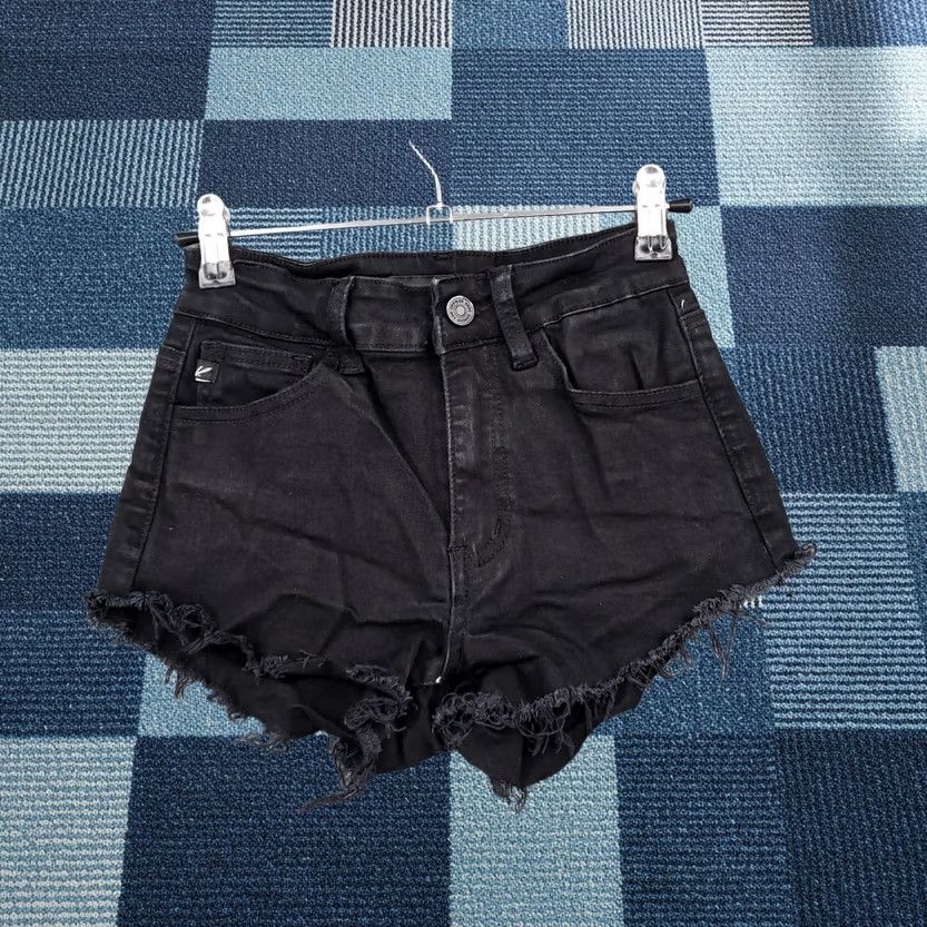 Vintage KanKan Hot Pants Black Denim Shorts Juniors Size 1 Mid Fringe Raw Hem Dark Size 25" / US 0 / IT 36 - 1 Thumbnail