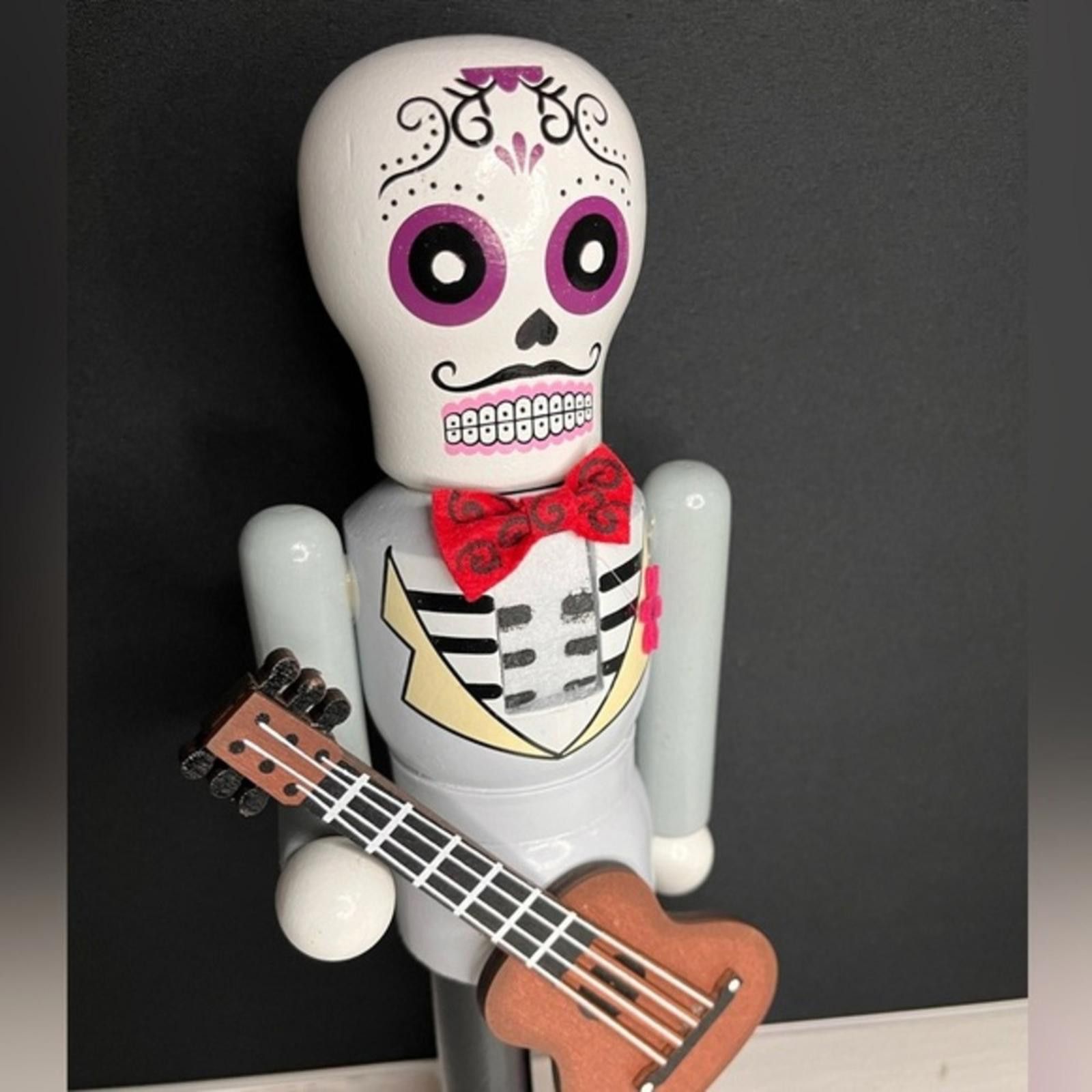 Designer Day Of The Dead Dia De Los Muertos Halloween Nut Cracker NWT Size ONE SIZE - 1 Thumbnail