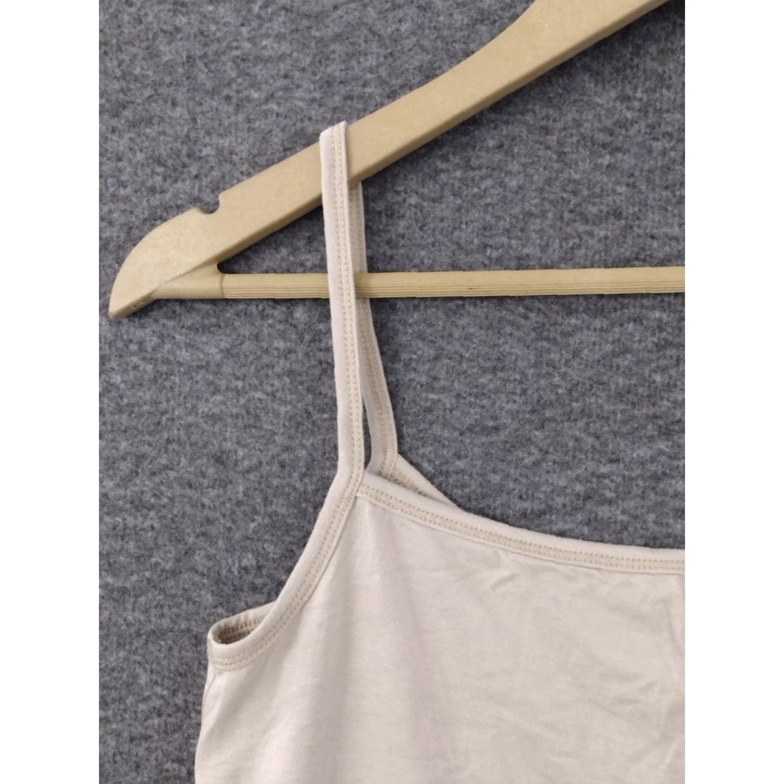 SKIMS Skims Sleepwear Shirt Women Taupe 3X Sleeveless Sleep Tank Camisole Fringe Taupe Spandex Rayon Night Tank Women's Size ONE SIZE - 3 Thumbnail
