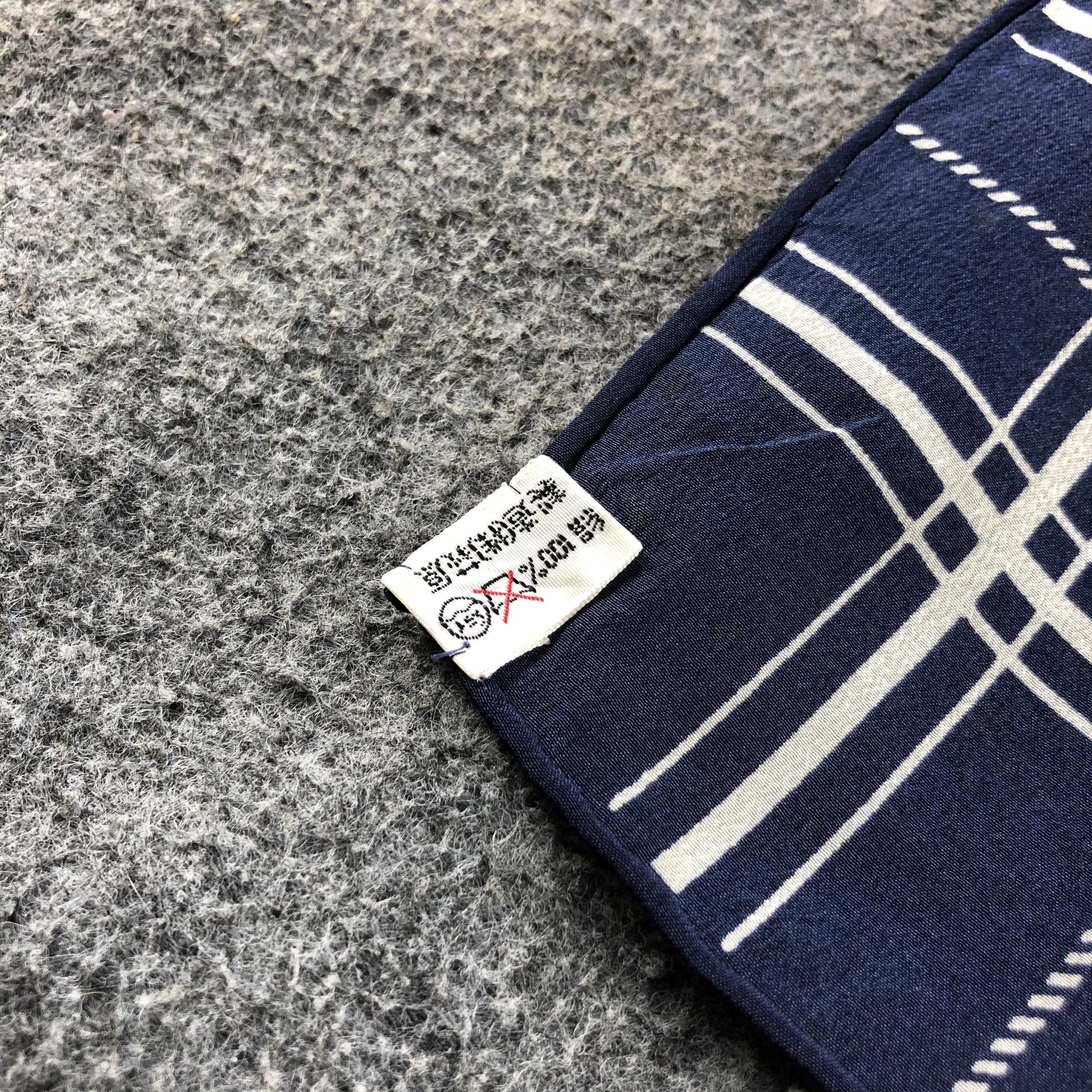 Japanese Brand Checkered Luxury Silk Stole Silk Scarf M1384 Size ONE SIZE - 5 Thumbnail