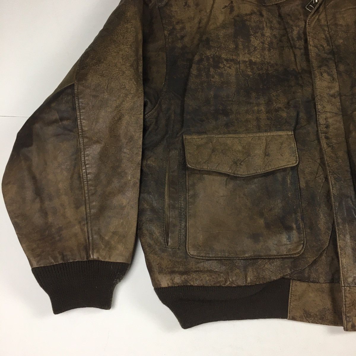 Genuine Leather Vintage Tobruk Distressed Leather Bomber Jacket Size US L / EU 52-54 / 3 - 3 Thumbnail