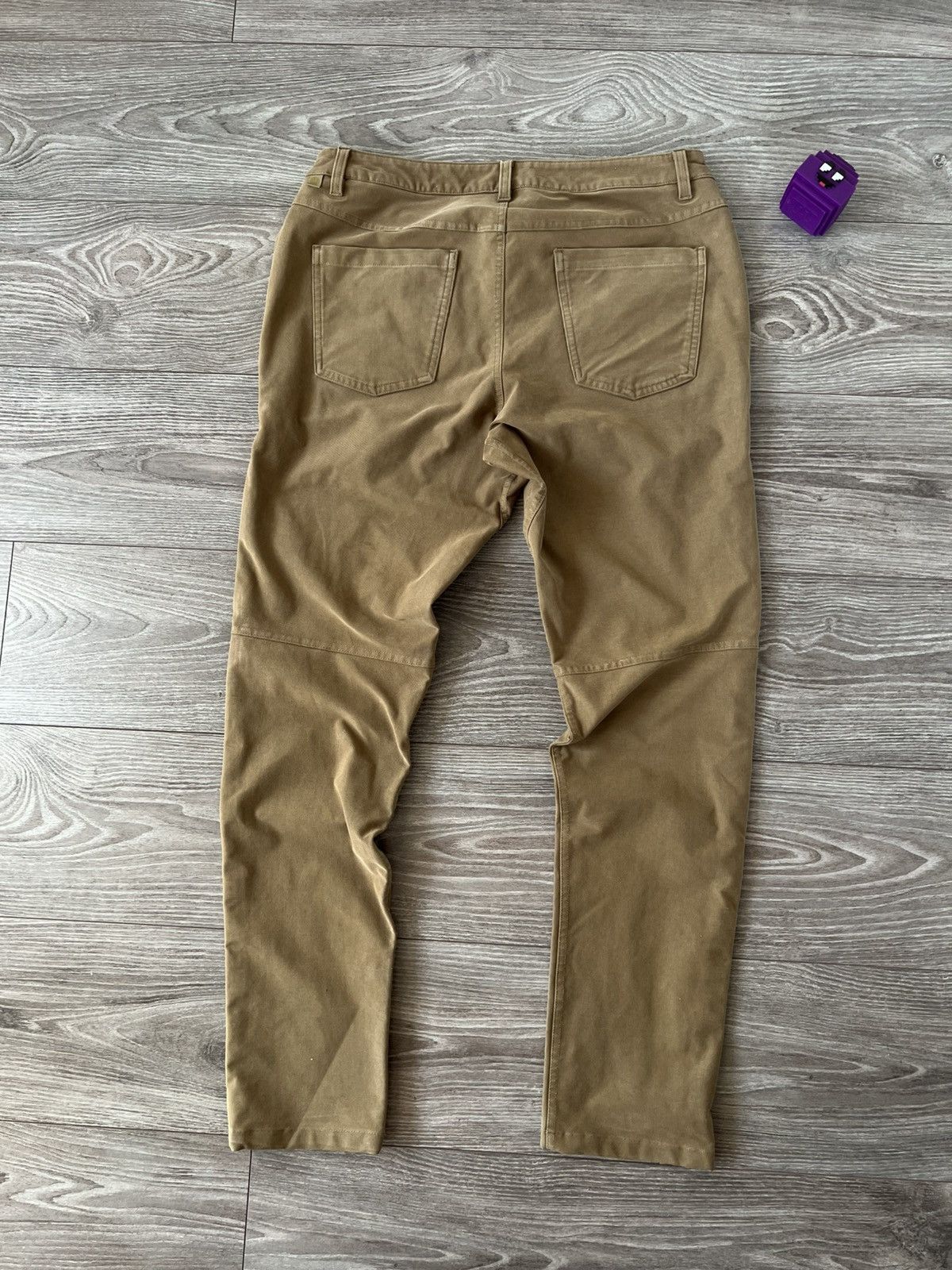 Lululemon Rare Lululemon Logo Secret Pocket Reflective Selvage Pants Size US 33 - 2 Thumbnail