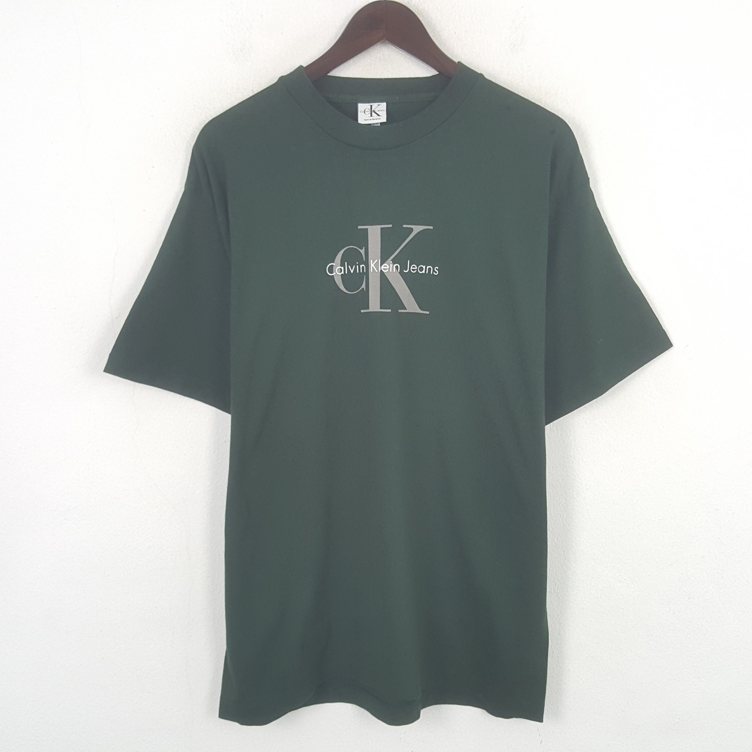 Calvin Klein Vintage Calvin Klein Jeans Logo Tshirt Size US L / EU 52-54 / 3 - 1 Thumbnail