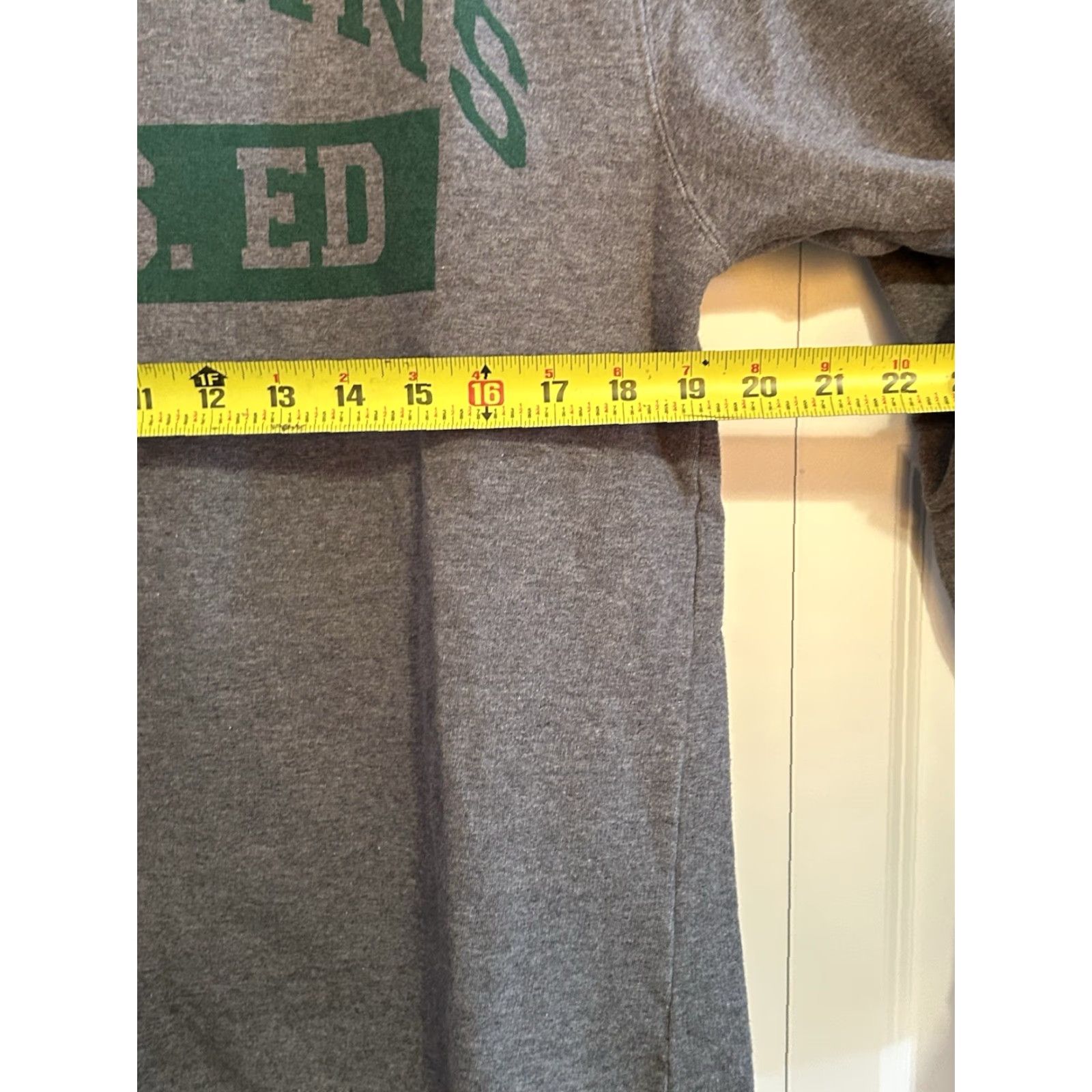 Jerzees Stranger Things Hawkins Physical Ed Crew Neck Long Sleeve Gray M Unisex Adults Sweater Jerzees Pullover Crew Neck Shirtless? Size US M / EU 48-50 / 2 - 4 Thumbnail