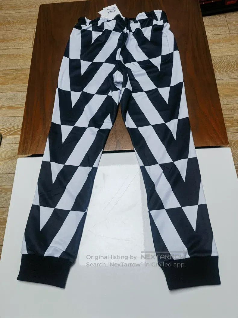 Valentino Valentino Black and white sweatpants Size US 28 / EU 44 - 1 Thumbnail