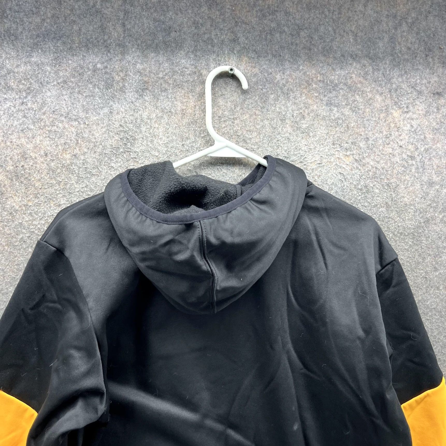 Puma Puma Hoodie Mens S Black Yellow Pullover Fleece Sweatshirt Training Logo Graphic Print Kangaroo Pocket Size US S / EU 44-46 / 1 - 3 Thumbnail
