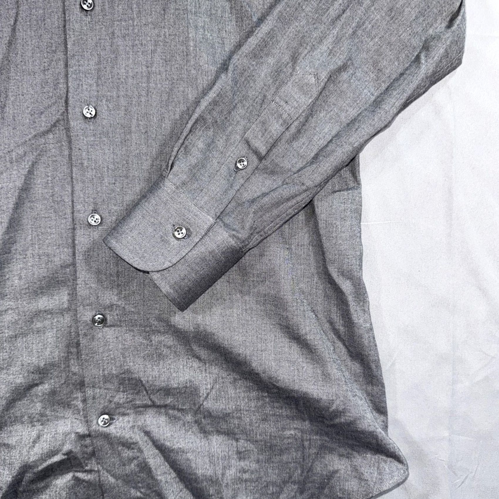Vintage Borriello Dress Shirt Mens 15.5 39 Gray Solid Button Down Long Sleeve Casual Size US L / EU 52-54 / 3 - 5 Thumbnail