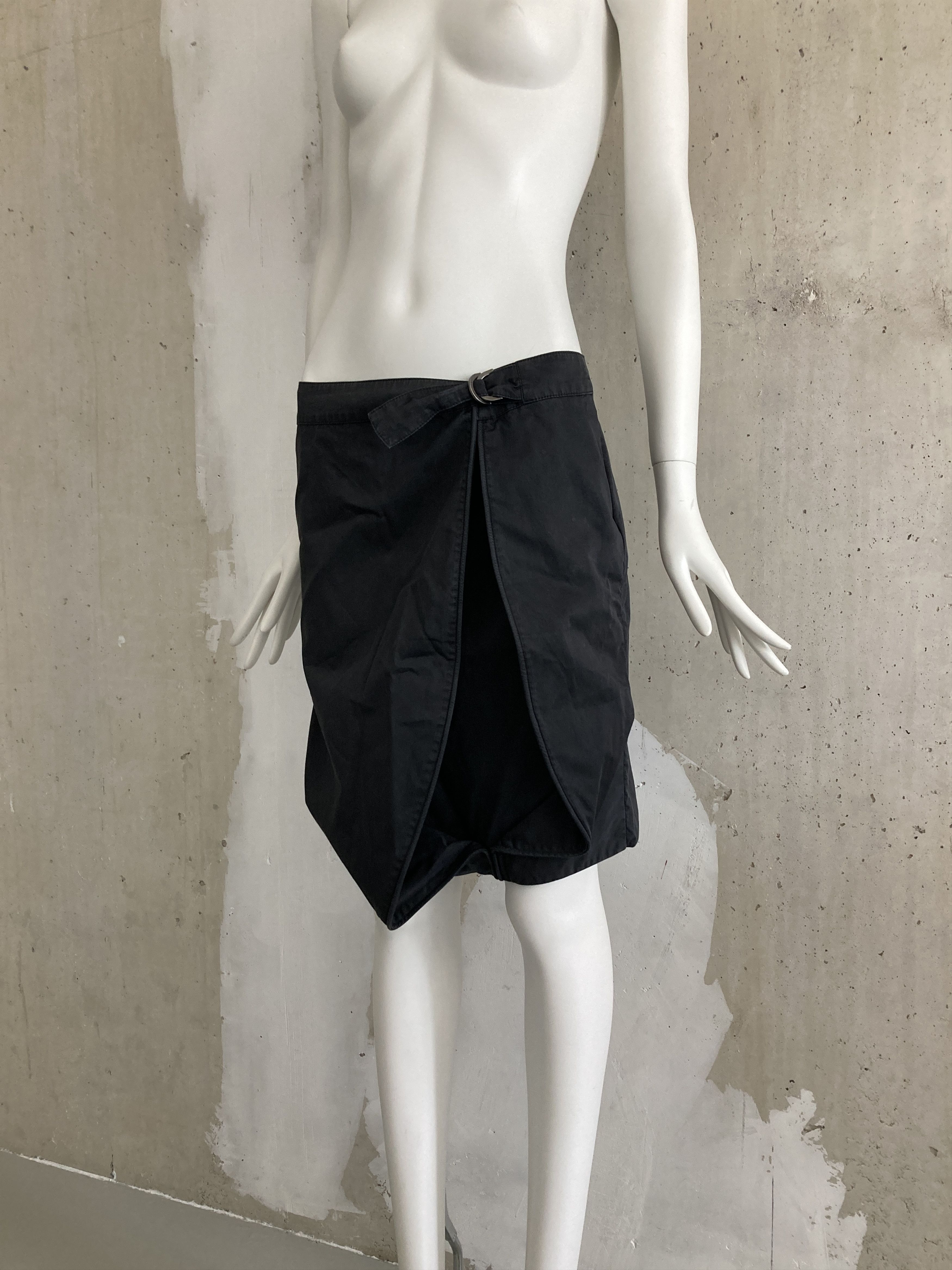 Hussein Chalayan Sample Black Buckled Skirt Size 28" / US 6 / IT 42 - 4 Thumbnail