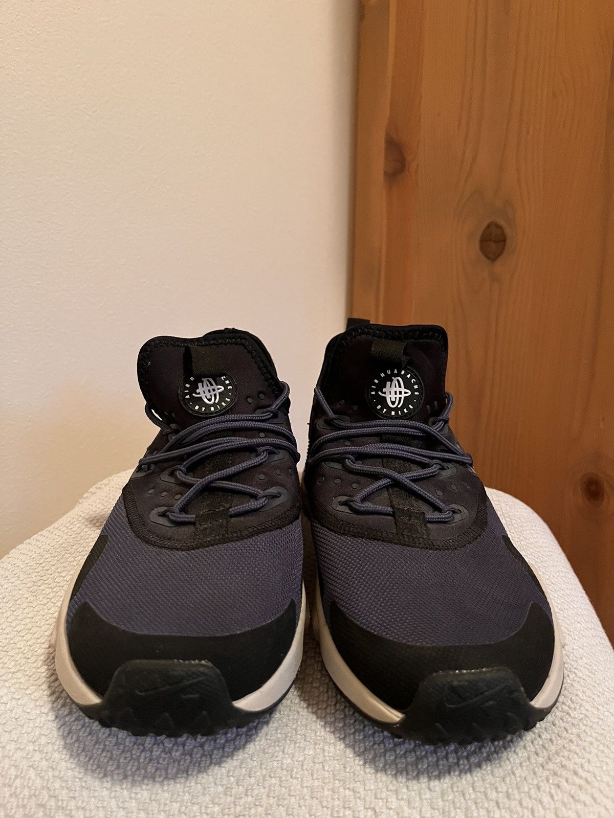 Nike nike air huarache AH7334-401 Size US 8.5 / EU 41-42 - 2 Thumbnail