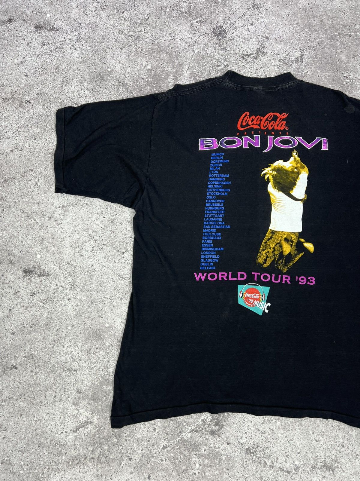 Vintage Vintage Bon Jovi 1993 Tour 90s Tee Size US XL / EU 56 / 4 - 13 Thumbnail