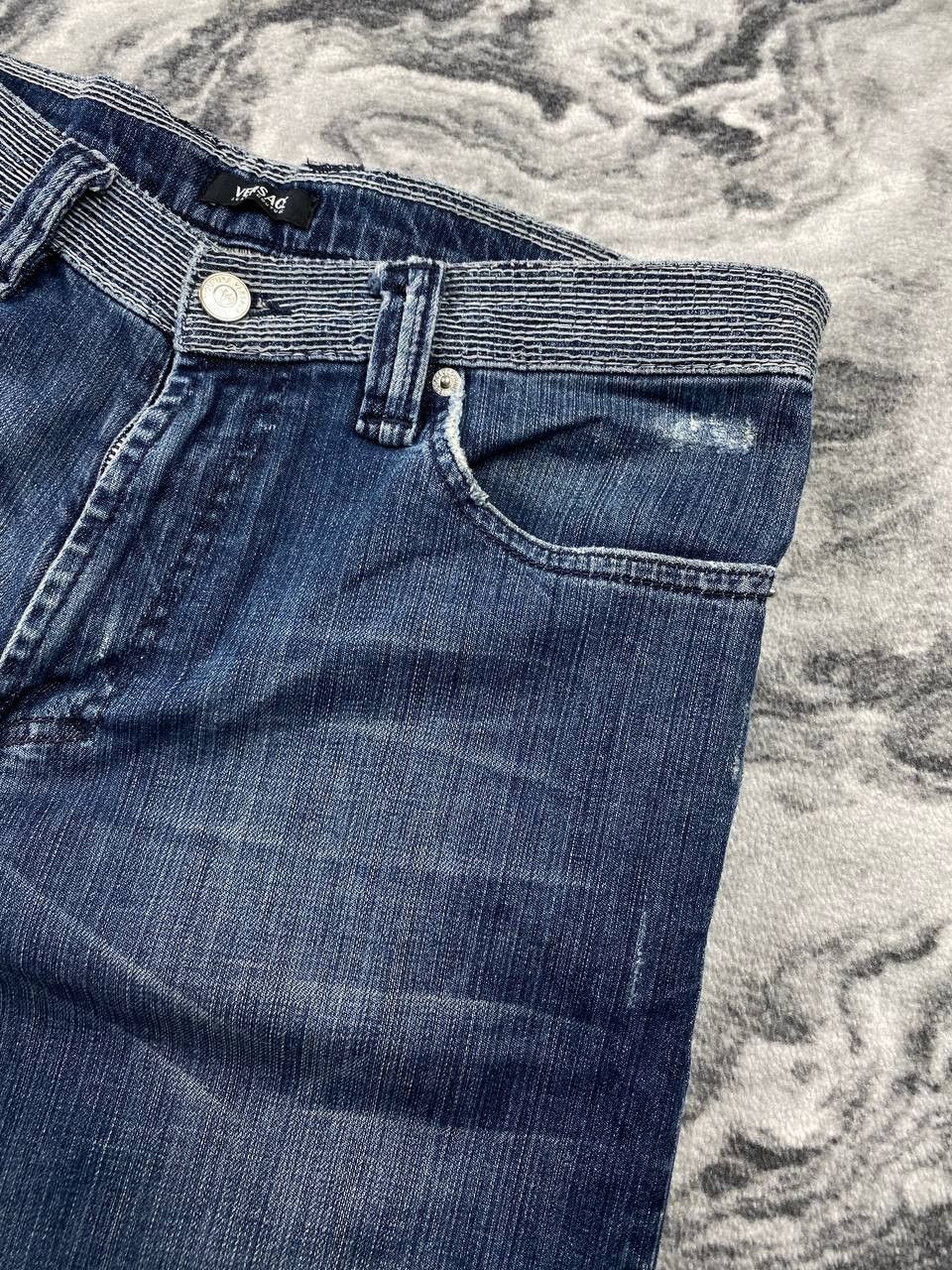 Versace Vintage Versace Jeans Denim Big Logo Men Size 33 Blue Size US 33 - 11 Thumbnail