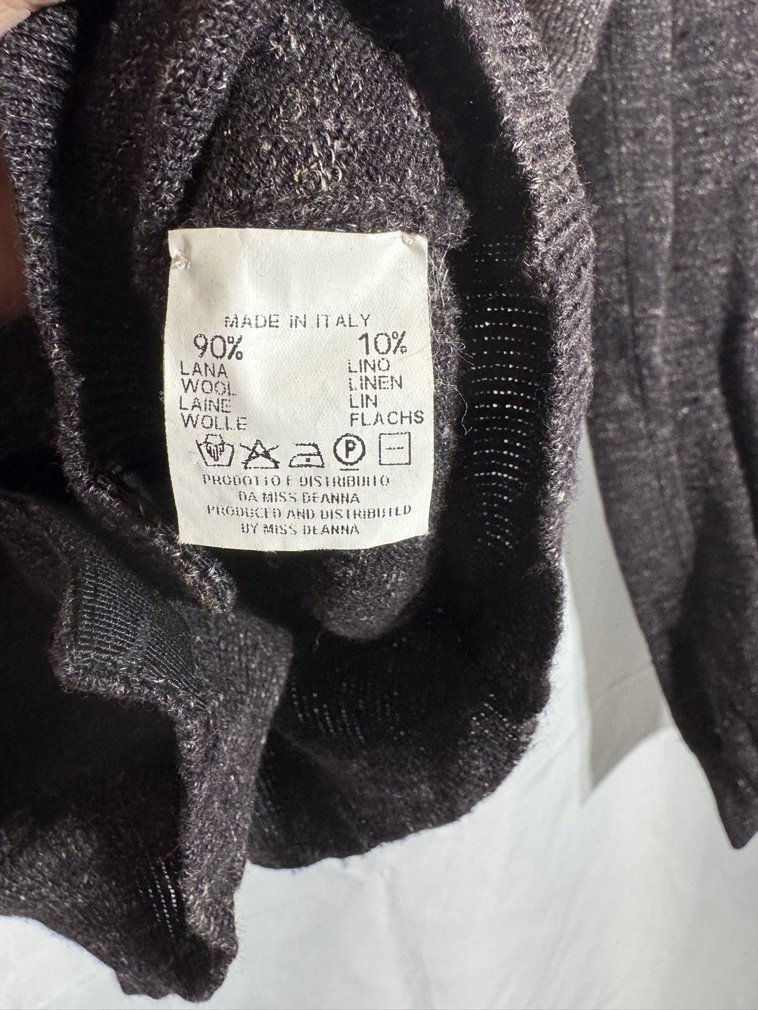 Maison Margiela 1990s Martin Margiela White Label Miss Deanna” Wool Cardigan Size L / US 10 / IT 46 - 4 Thumbnail