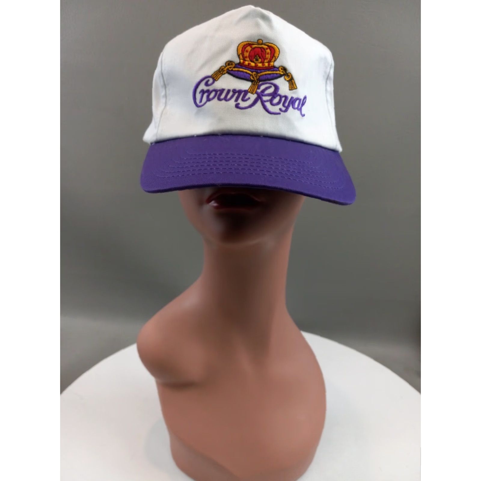 Vintage VINTAGE Crown Royal Snapback White Hat Purple Bill 90s Adjustable Mens Cap Size ONE SIZE - 2 Thumbnail