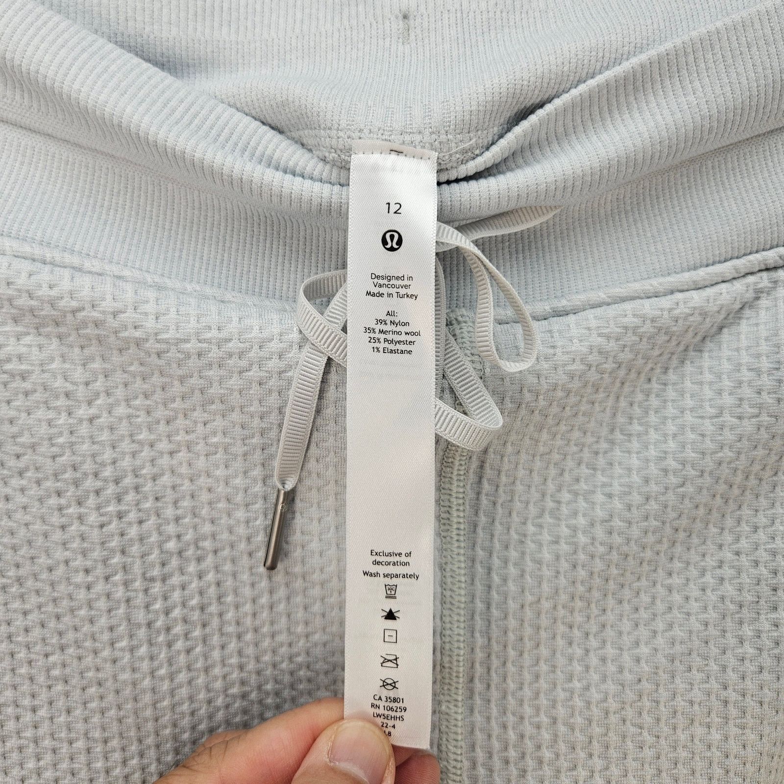Lululemon LULULEMON WOMEN'S 12 ENGINEERED WARM RELAXED ATHLETIC JOGGER Size 34" / US 12 / IT 48 - 5 Thumbnail