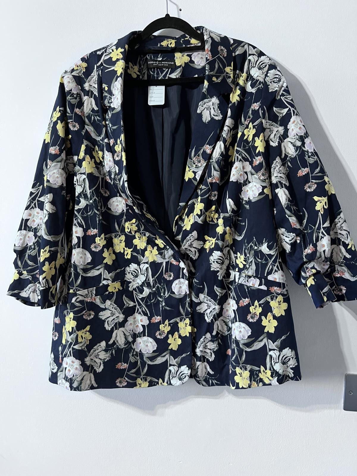 Other Dorothy Perkins Navy Floral Blazer – Size UK 20 Size XXL / US 16-18 / IT 52-54 - 1 Thumbnail