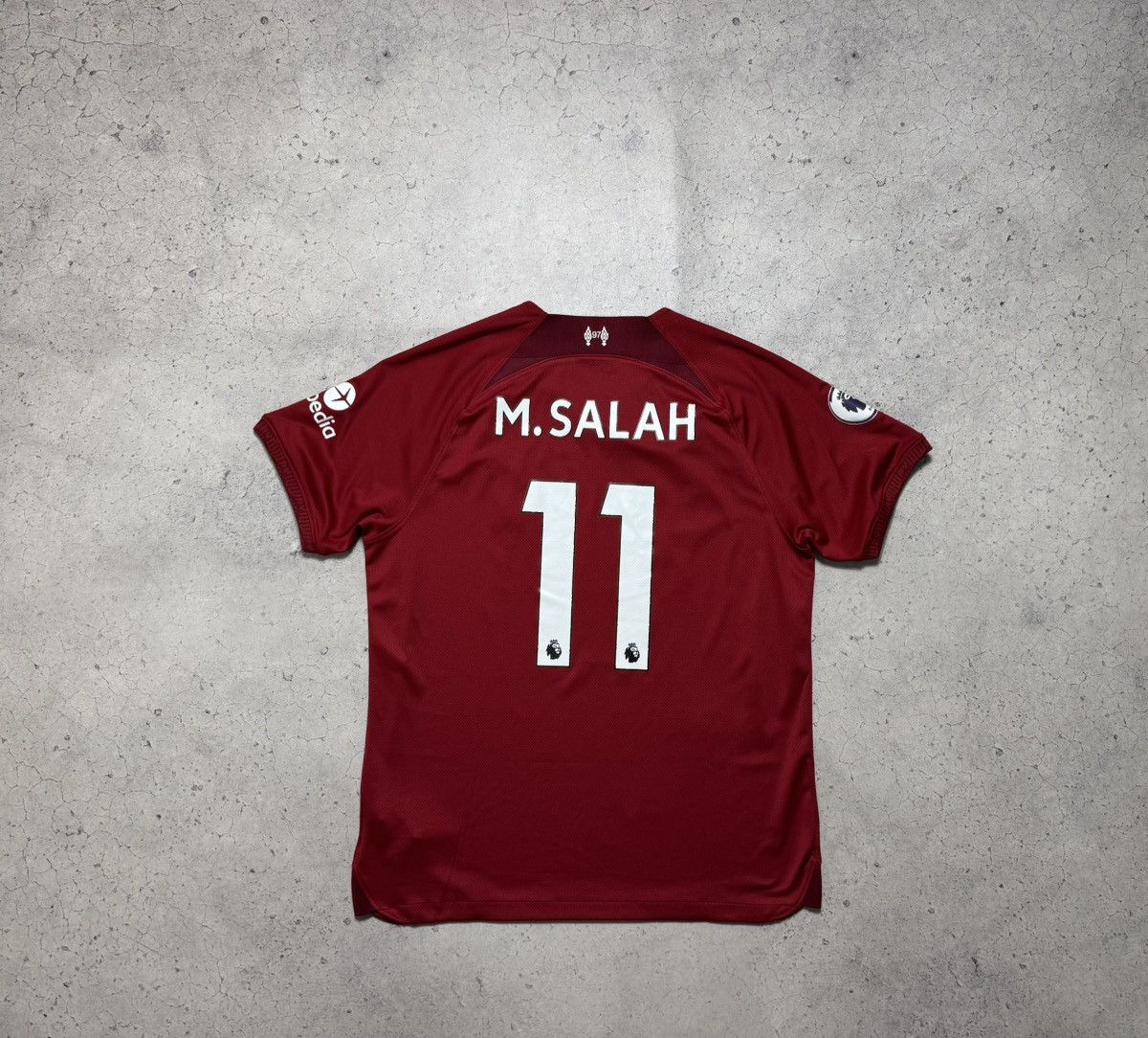 Nike Nike FC Liverpool Mohamed Salah #11 2022/2023 Soccer Jersey Size US L / EU 52-54 / 3 - 12 Thumbnail