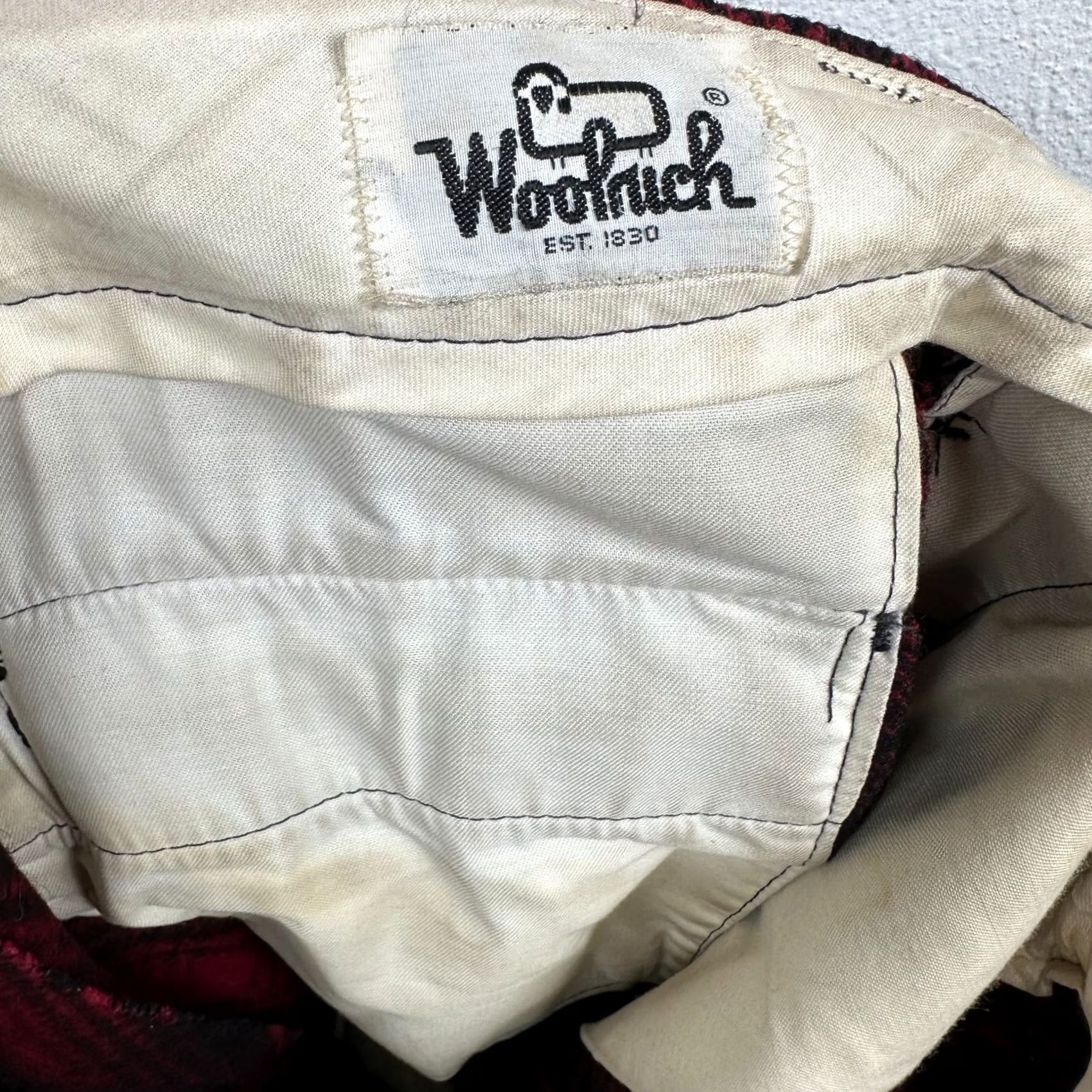 Vintage VINTAGE Woolrich Pants Men Woolrich Heavy Wool Red Plaid Cuffed 34x30 Suspender Buttons 34 Waist 30 Inseam Hunter Style American Outdoor Size US 34 / EU 50 - 7 Thumbnail