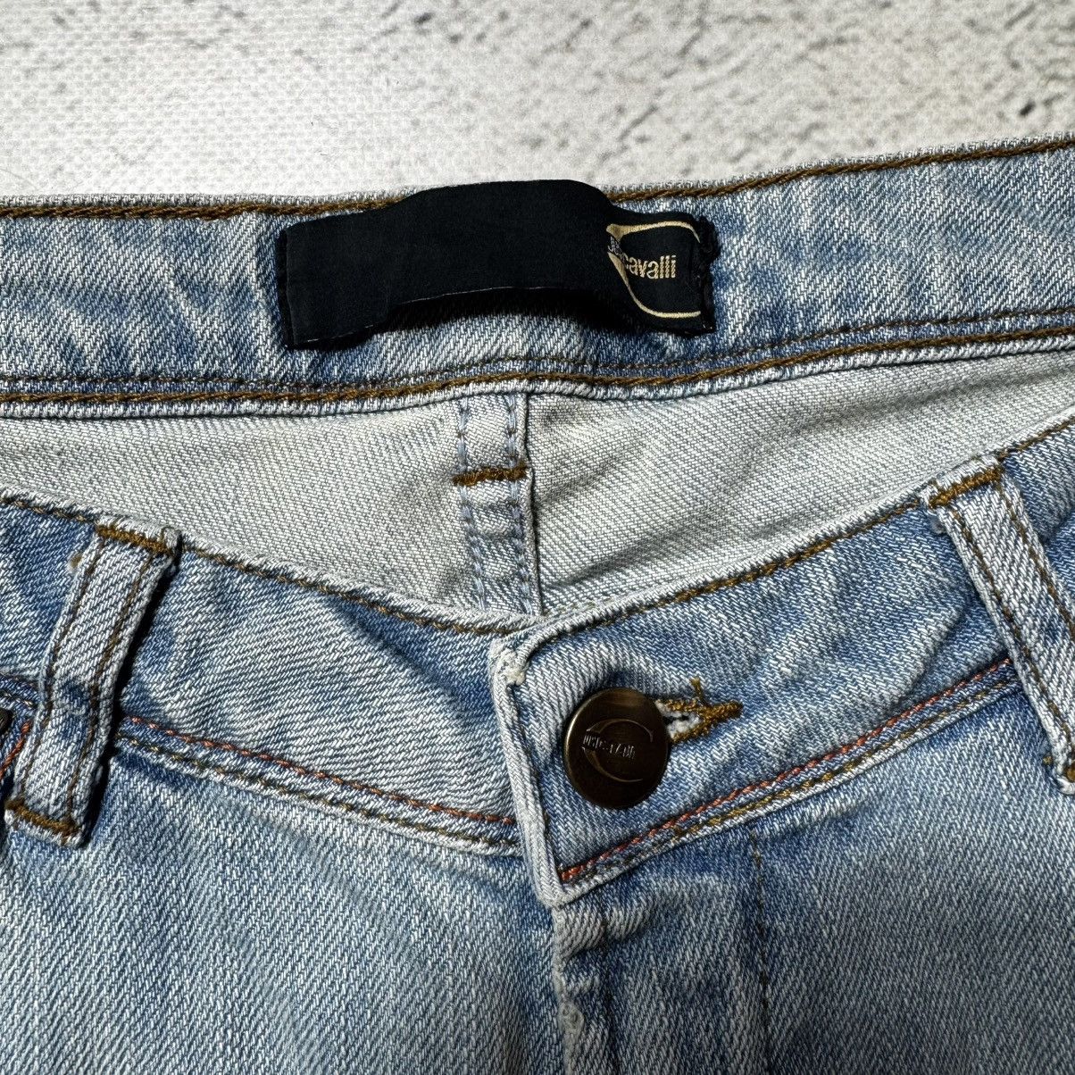 Roberto Cavalli vintage just cavalli flared light blue jeans roberto cavalli Size 27" / US 4 / IT 40 - 12 Thumbnail