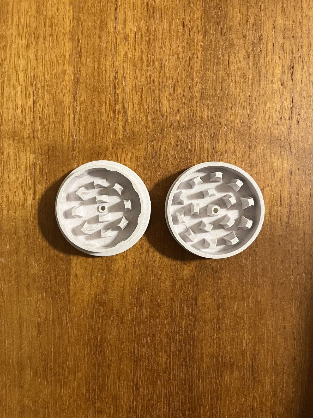 Drain Gang Snow Strippers x Snow Budz Grinder Size ONE SIZE - 4 Thumbnail