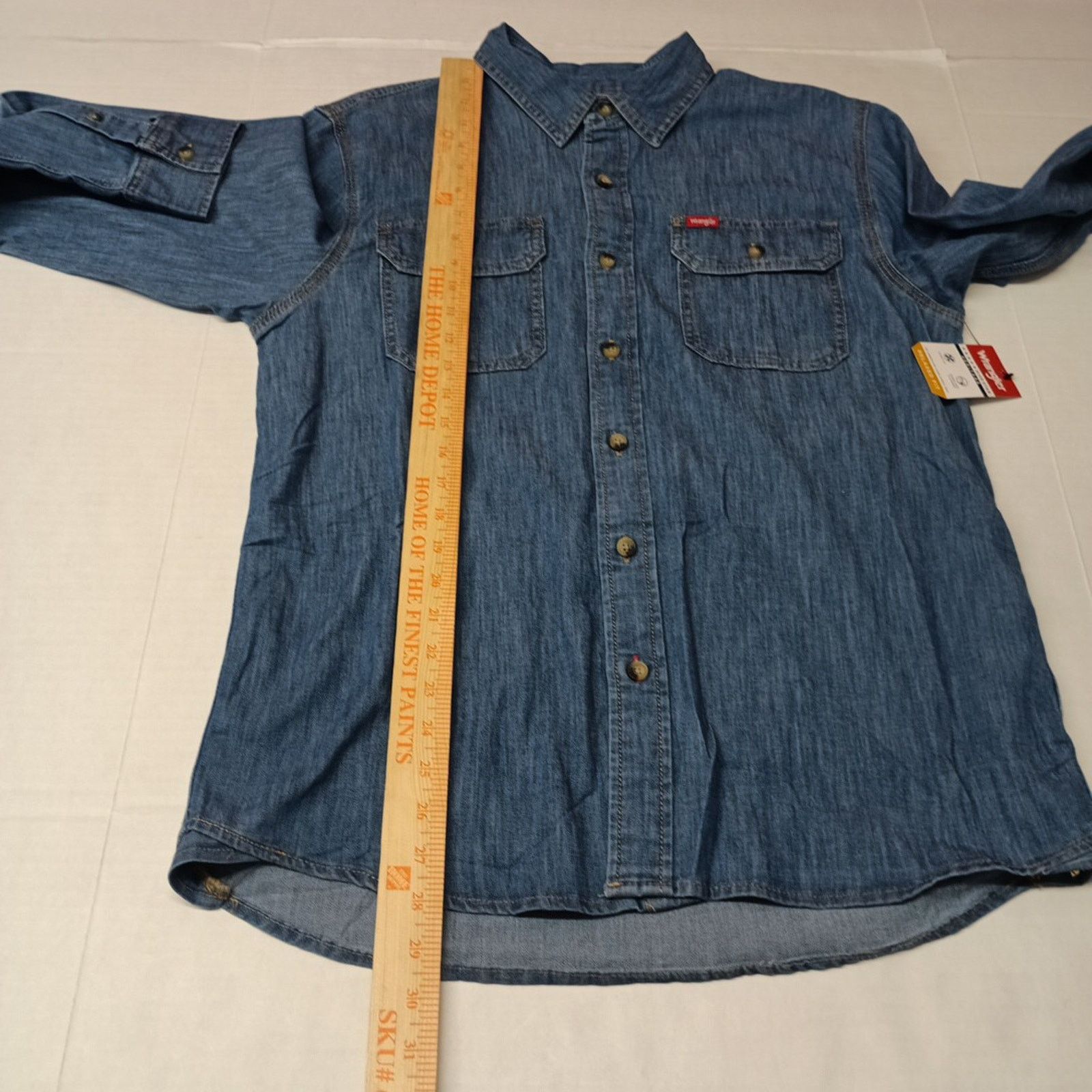 Wrangler Wrangler Big Men's Relaxed Fit Woven Shirt Size M Blue Size US M / EU 48-50 / 2 - 7 Thumbnail