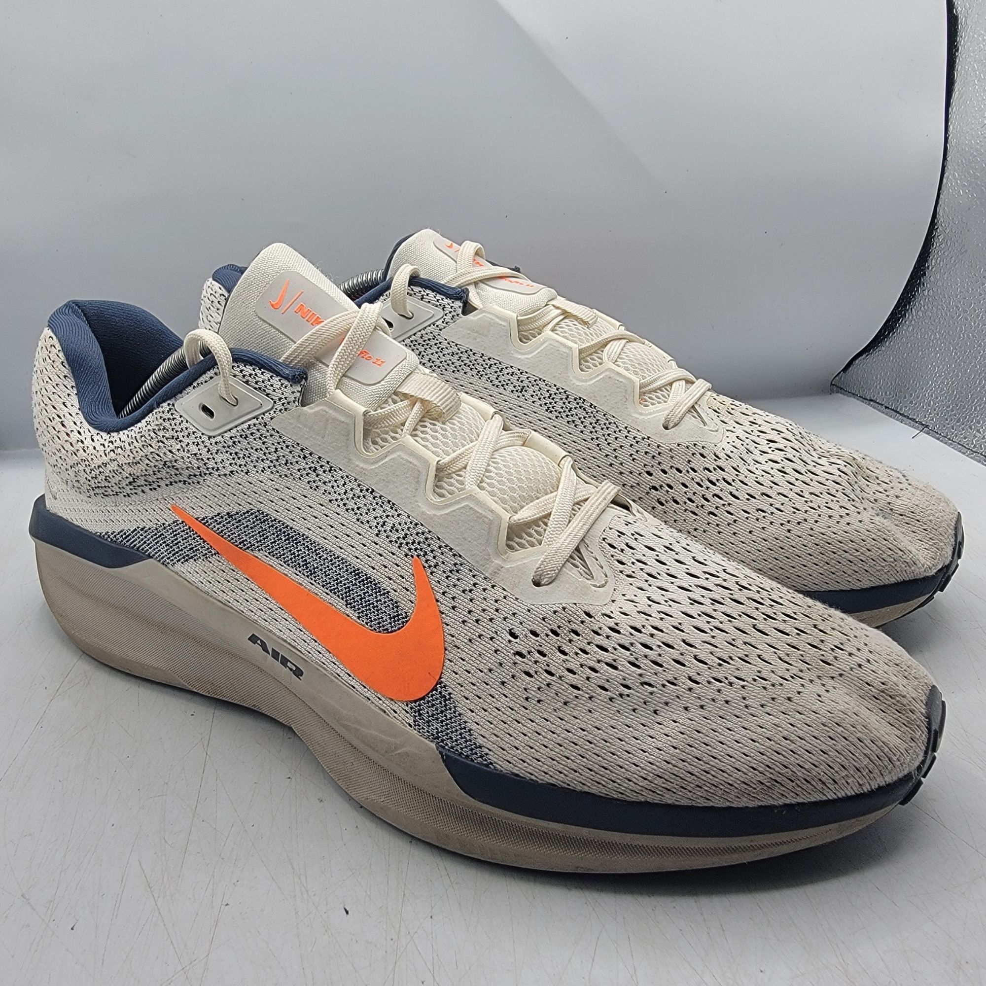 Nike Nike Air Winflo 11 Sail Mens 12 White Total Orange Athletic Size US 12 / EU 45 - 1 Thumbnail