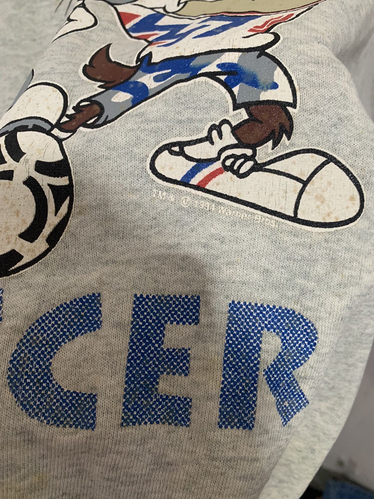 Other Vintage bugs bunny and tazmania soccer 1994 Size US L / EU 52-54 / 3 - 5 Thumbnail