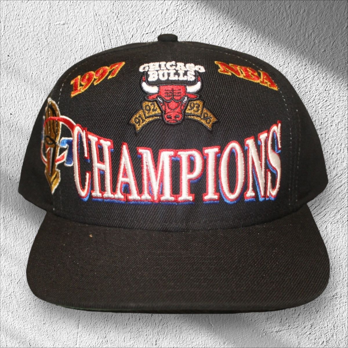 Mitchell & Ness Chicago Bulls Champions Mitchell & Ness Snapback Hat Size ONE SIZE - 1 Thumbnail