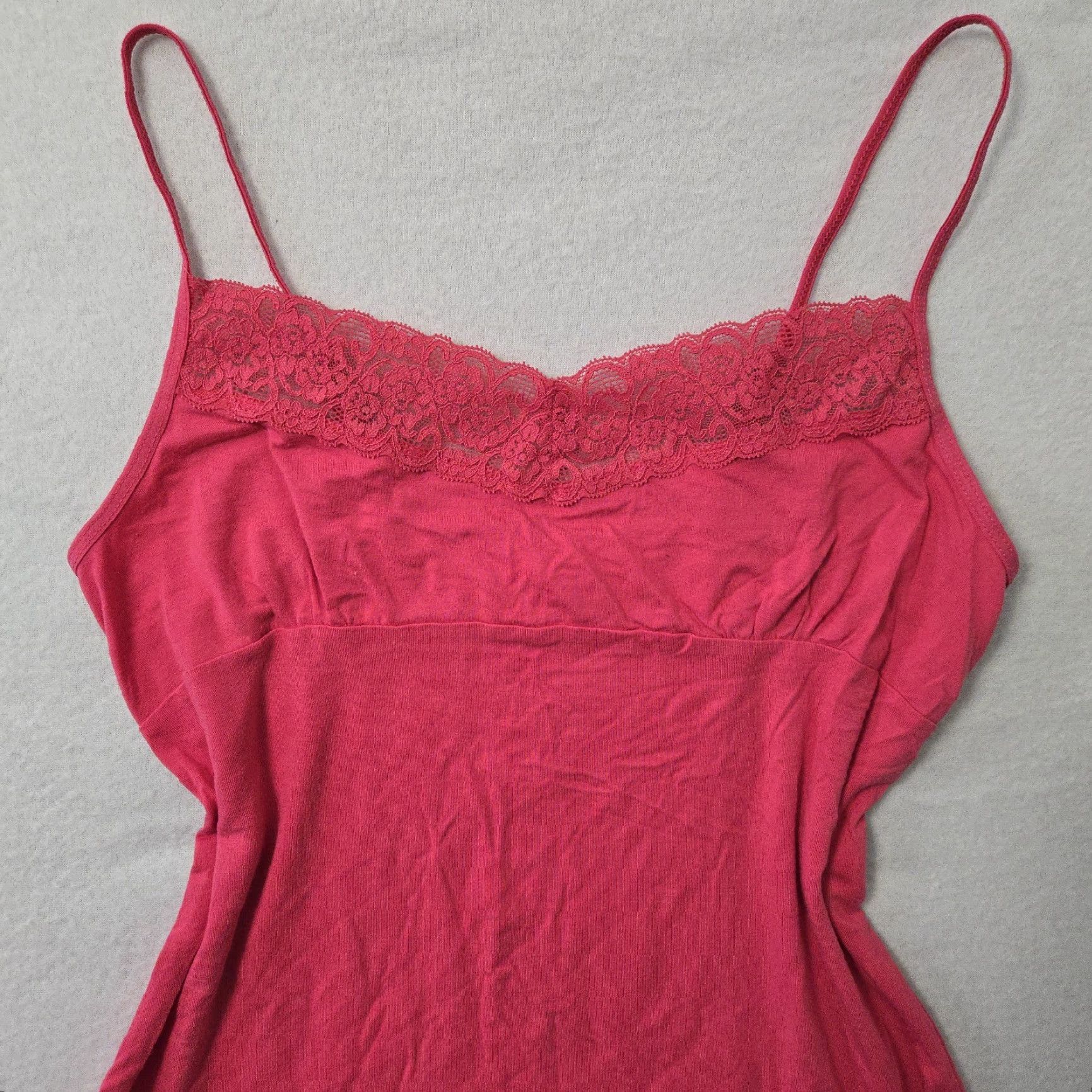 Old Navy VINTAGE Old Navy Camisole Tank Top Cami Womens S Pink Lace Trim Spaghetti Strap Y2K Fairycore 00s Coquette Adjustable Strap Femmes (Girls/Womens) Size S / US 4 / IT 40 - 3 Thumbnail