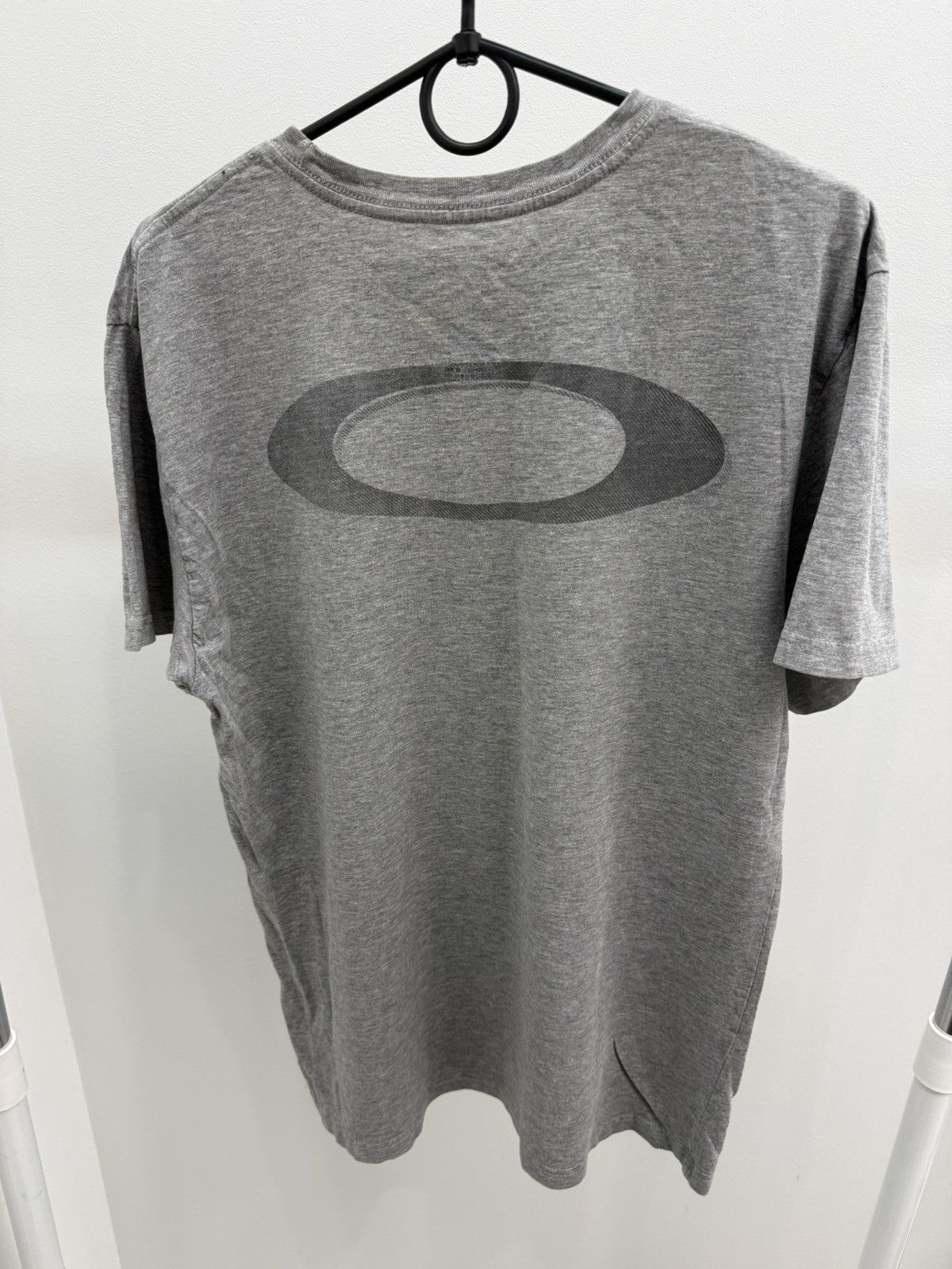 Oakley Vintage Y2K Oakley Big Logo Cotton Tee T-shirt Size US M / EU 48-50 / 2 - 2 Thumbnail