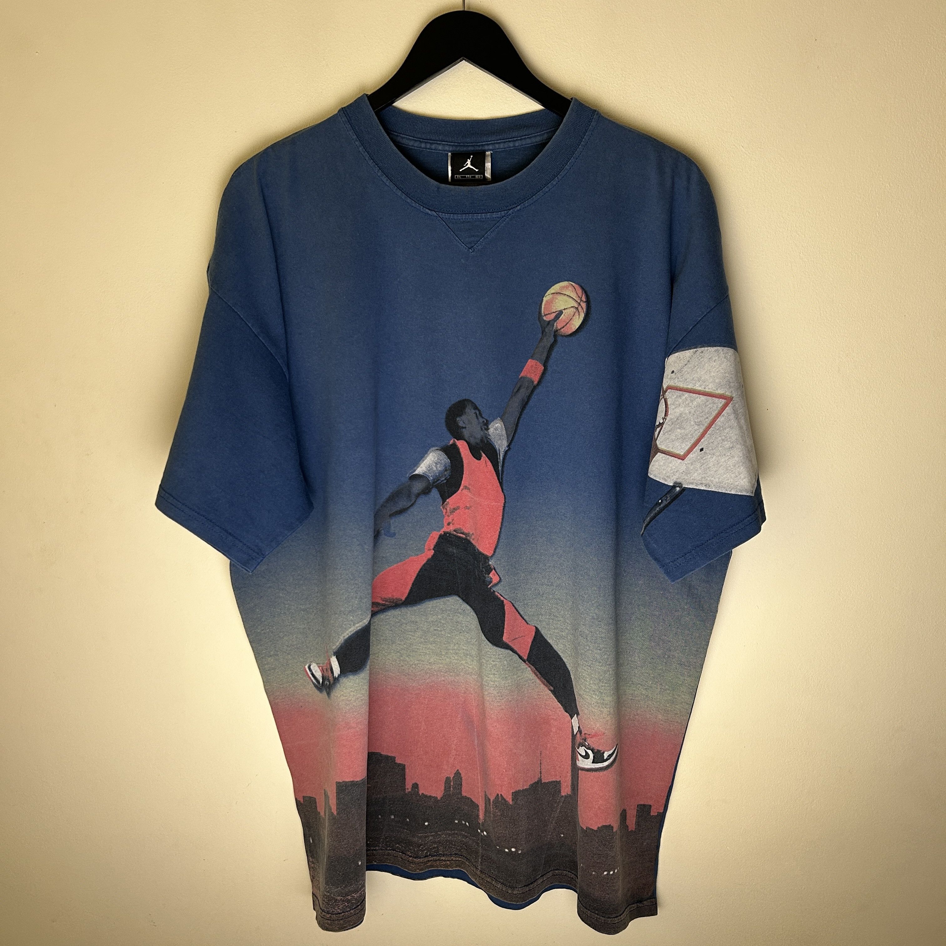 Jordan Brand Vintage Michael Jordan Allover Print T-shirt Size US XXL / EU 58 / 5 - 1 Thumbnail