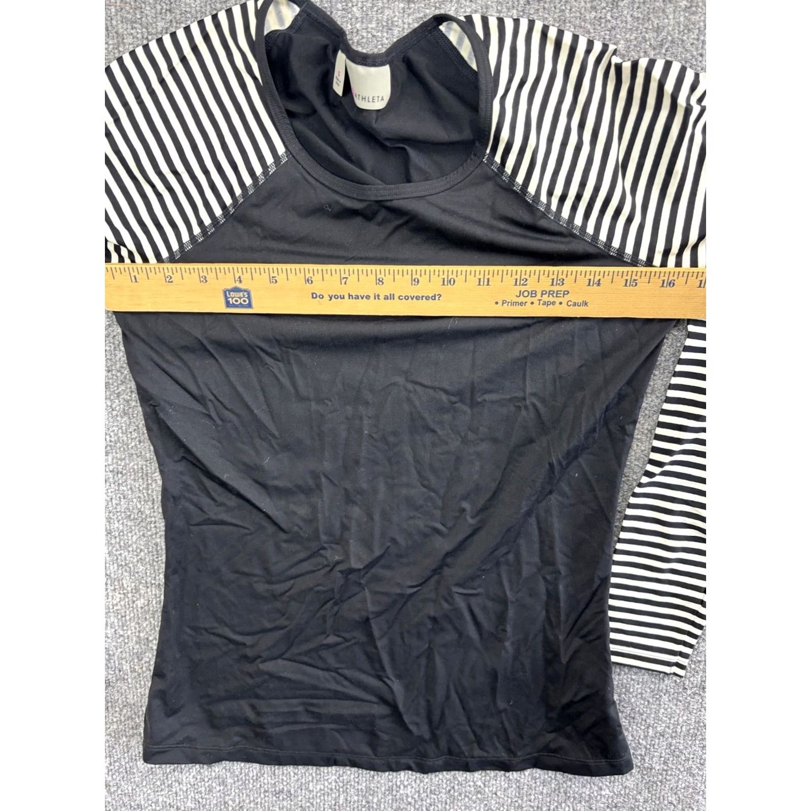 Athleta Athleta Rashguard Shirt Women's Small Black White Stripe Long Sleeve Swim Top Size S / US 4 / IT 40 - 3 Thumbnail