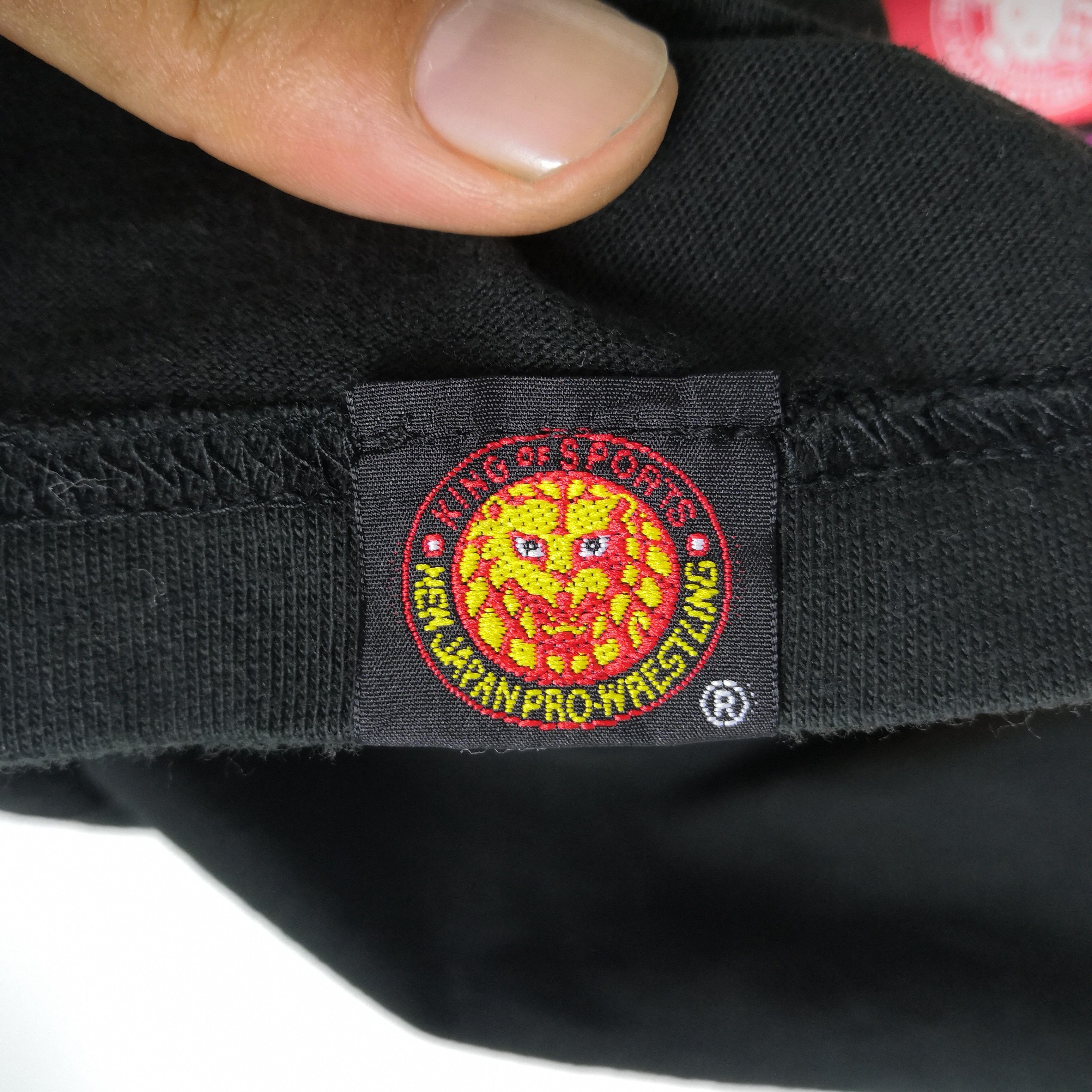 Anime Hello Kitty X New Japan Pro Wrestling T-shirt Crewneck Tee Size XS / US 0-2 / IT 36-38 - 9 Thumbnail
