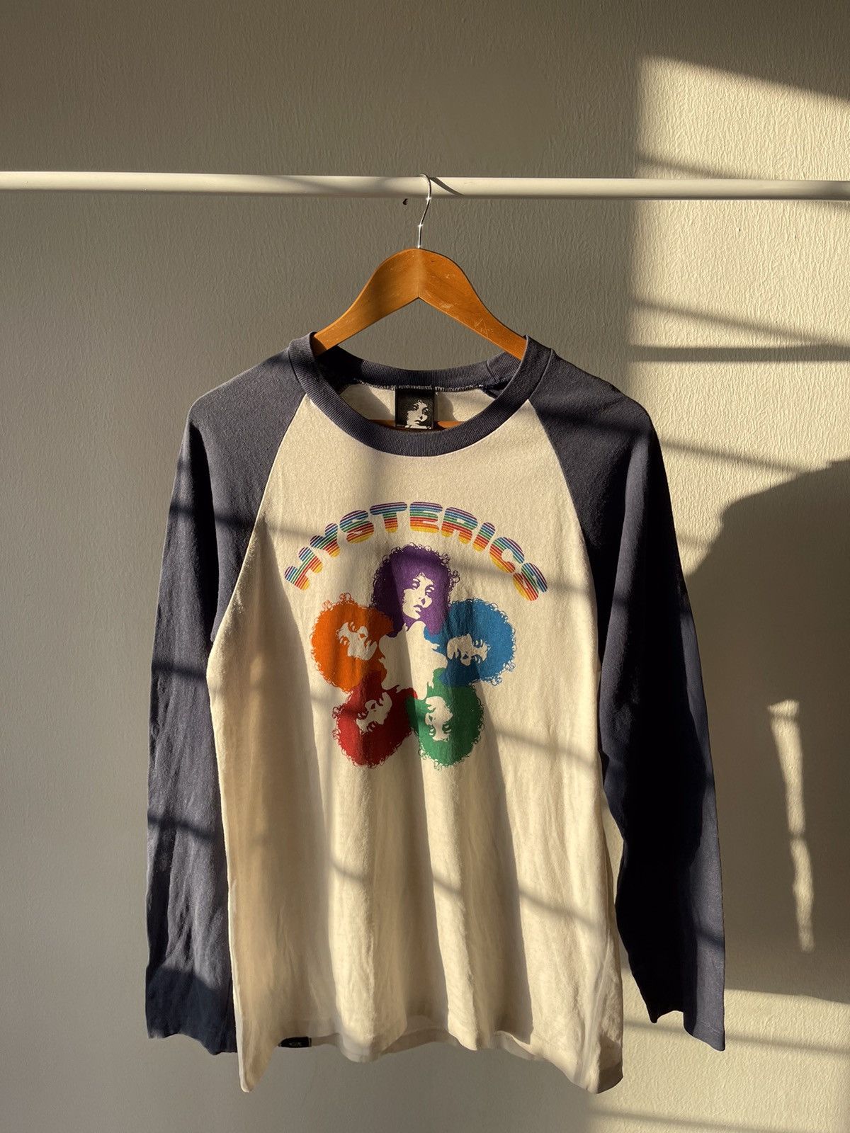 Hysteric Glamour 2000s Hysteric Glamour Raibow Logo Raglan Size US S / EU 44-46 / 1 - 1 Thumbnail