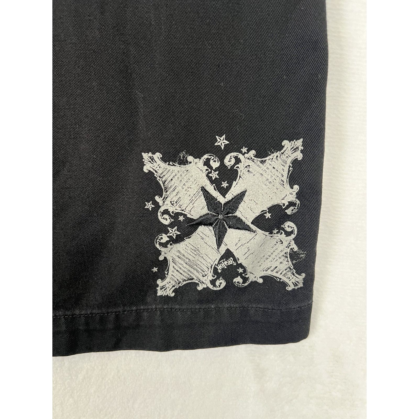 No Fear Vintage No Fear Shorts Size 33 Y2K Grunge Skater Black Star Size US 33 - 2 Thumbnail