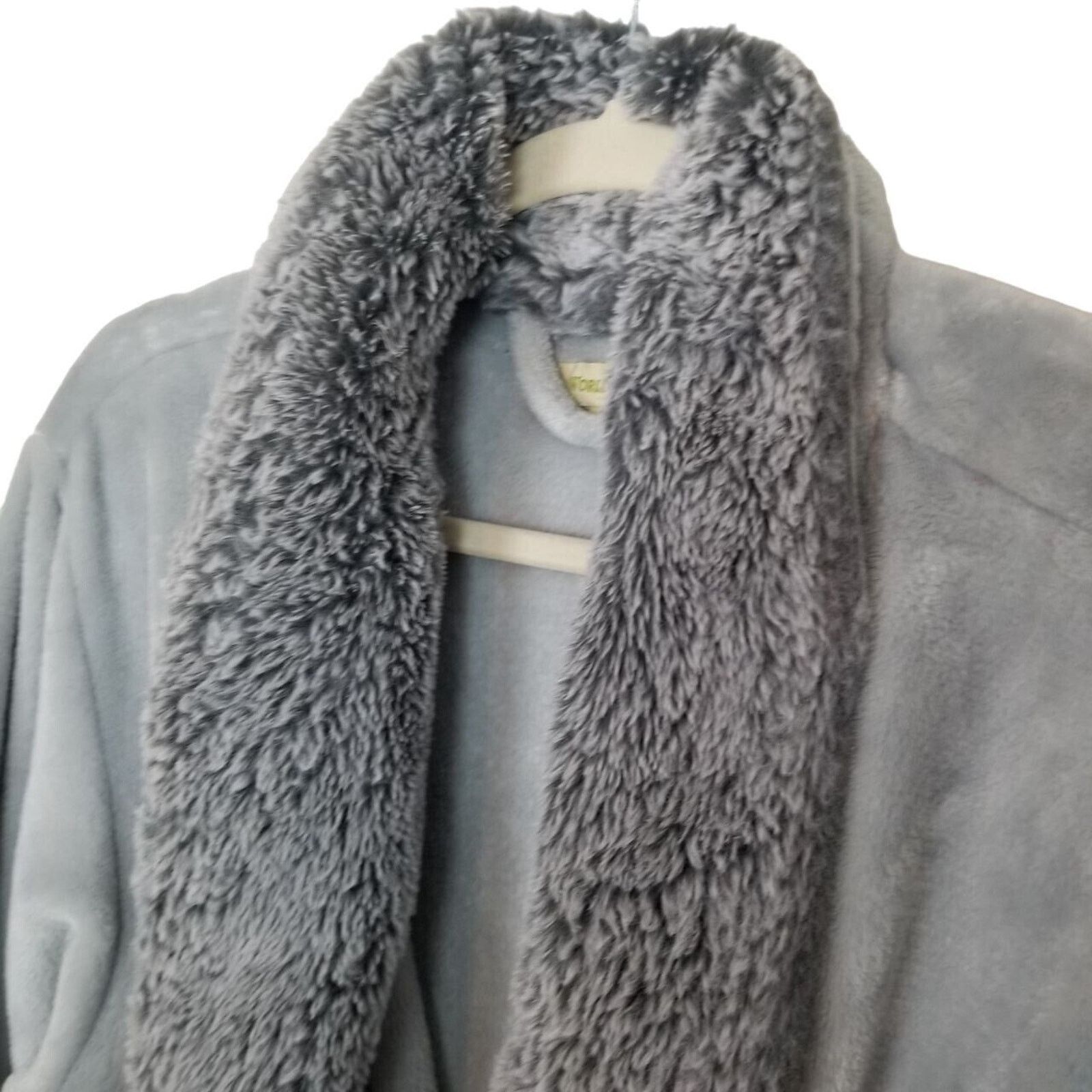 Market World Market Womens Bath Robe OS Gray Comfy Cozy Faux Fur Size ONE SIZE - 5 Thumbnail