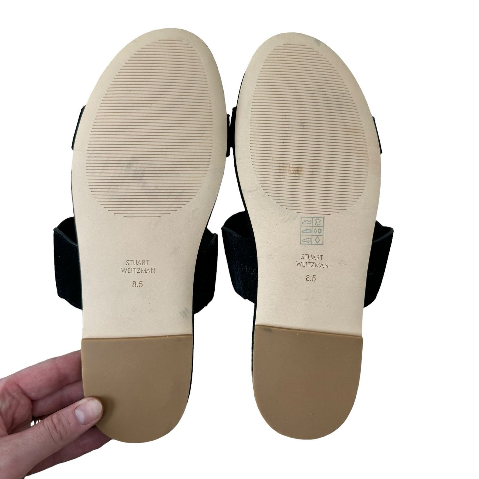 Stuart Weitzman STUART WEITZMAN Santorini scalloped suede sandals Black 8.5 Size US 8.5 / IT 38.5 - 3 Thumbnail