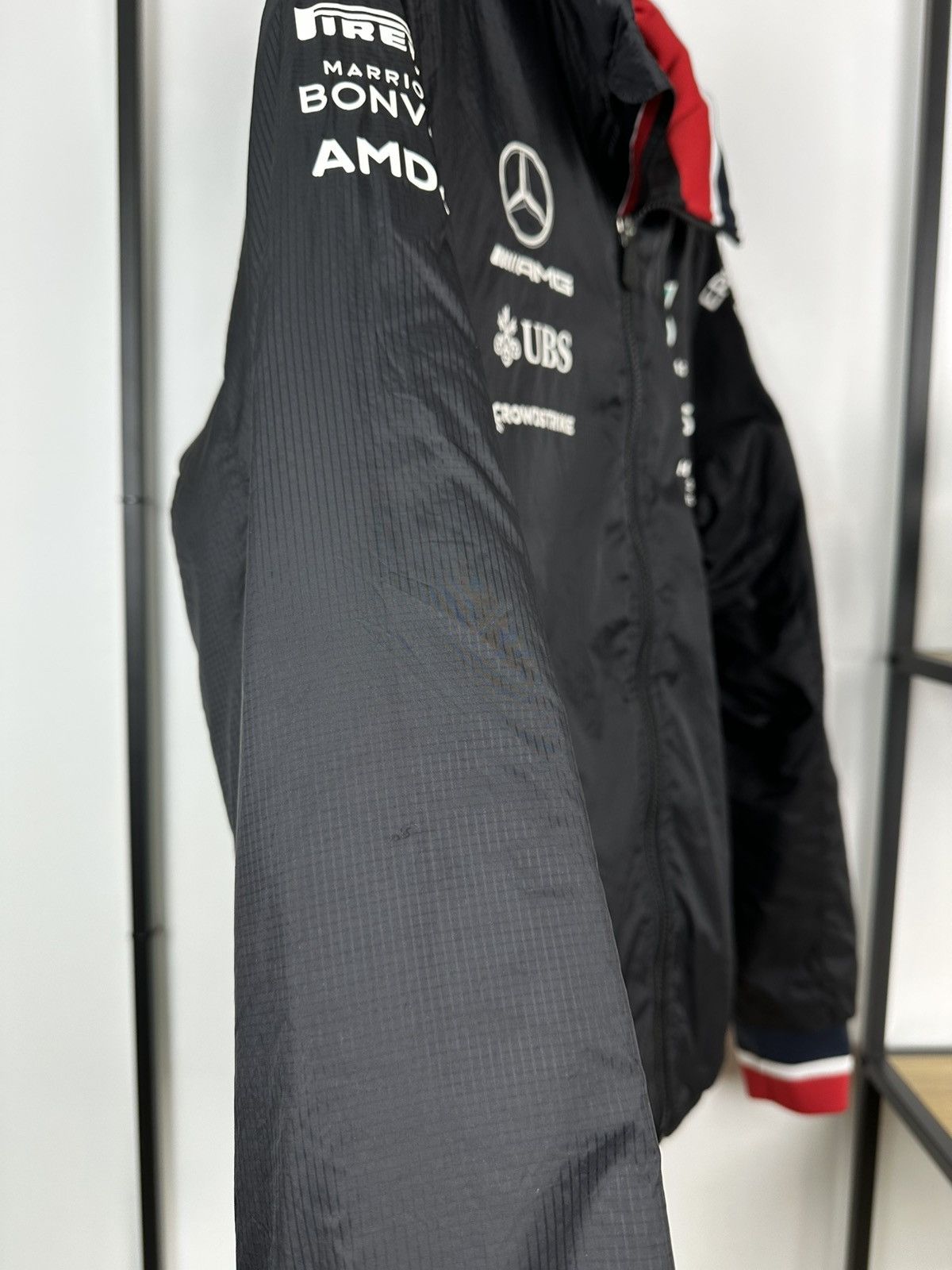 Mercedes-Benz Mercedes AMG Petronas Racing F1 jacket Team Formula 1 Benz S Size US S / EU 44-46 / 1 - 9 Thumbnail
