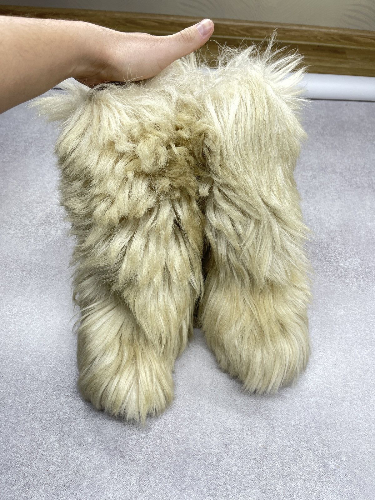 Vintage Vintage Oscar Sport Full Fur Boots Moon Boot Yeti Roxy Size US 9.5 / IT 39.5 - 7 Thumbnail