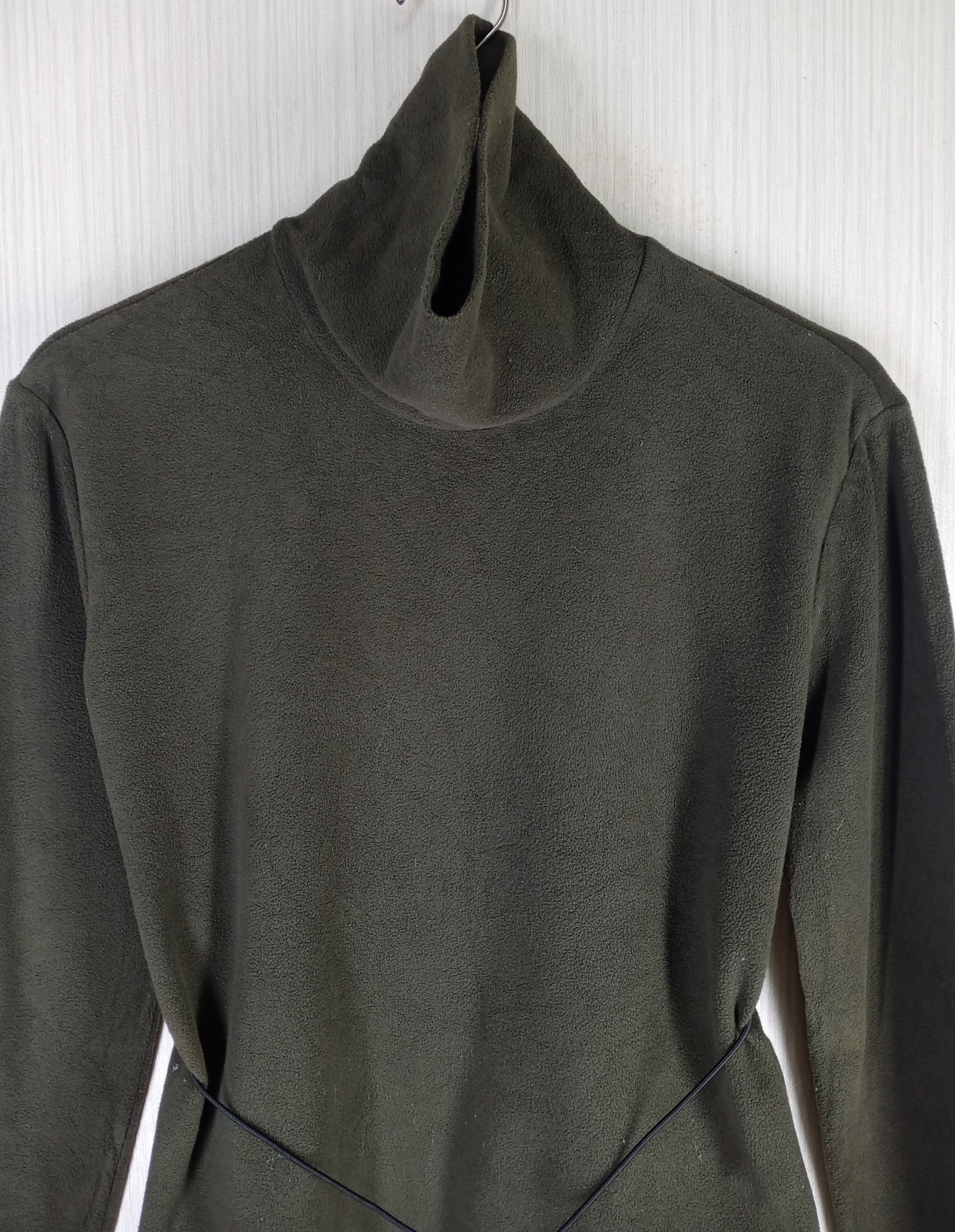 Prada Rare Vintage Prada Red Tab Turtleneck Long Sleeve Size M / US 6-8 / IT 42-44 - 5 Thumbnail