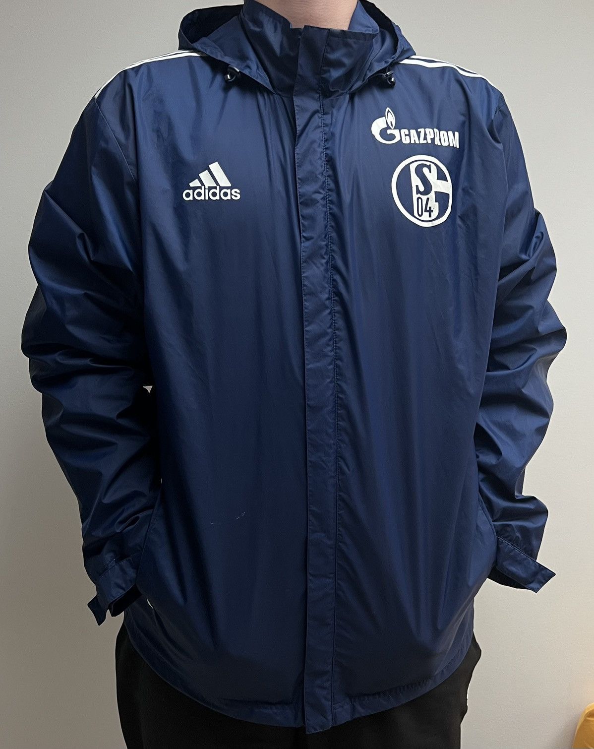 Adidas Adidas Schalke 04 Rain Jacket Size US XL / EU 56 / 4 - 1 Thumbnail