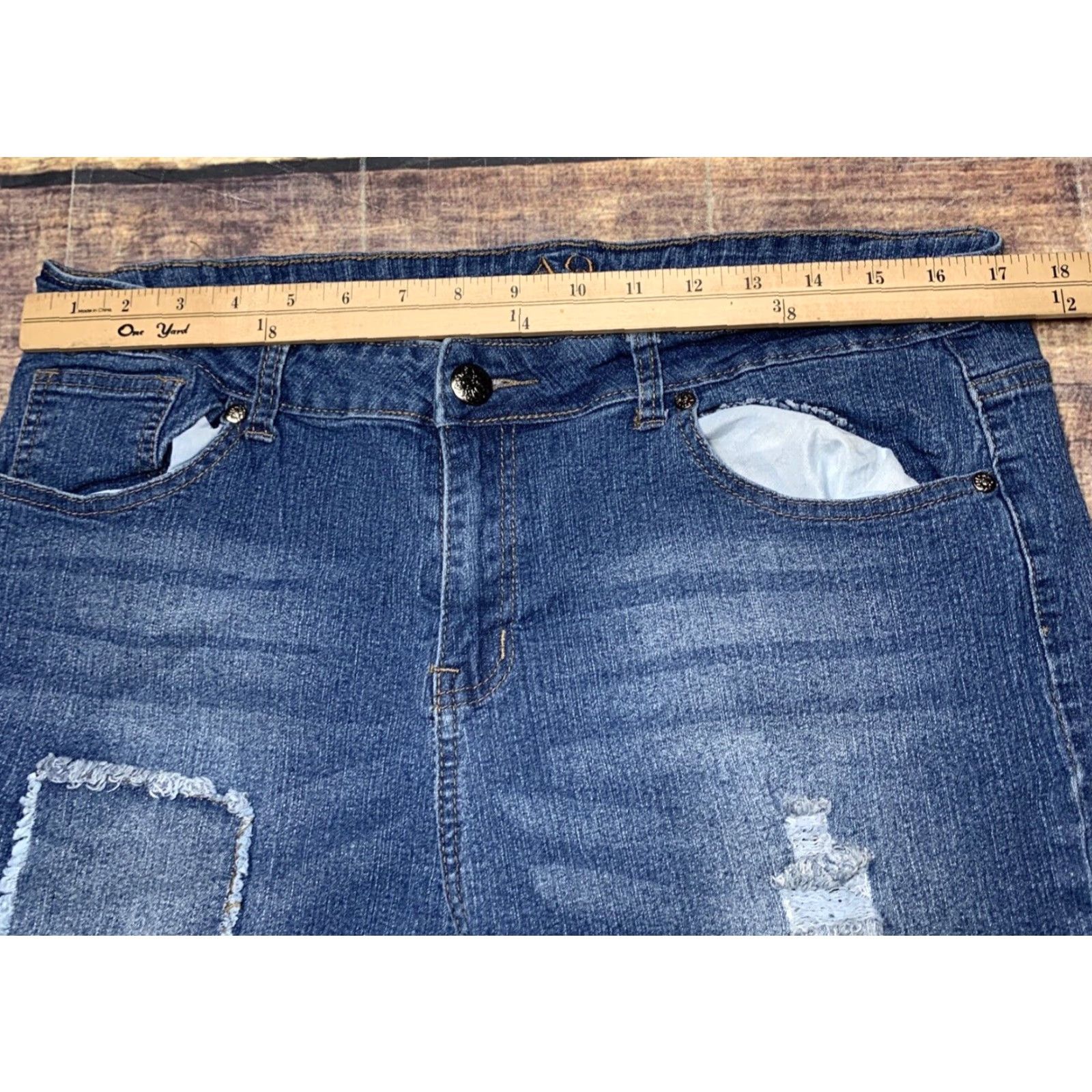 Vintage American Quality AQ Jeans Women Skinny 5-Pocket Stretch Distressed Ripped 36x31 Blue(Size 18) Size 40" / US 18 - 6 Thumbnail