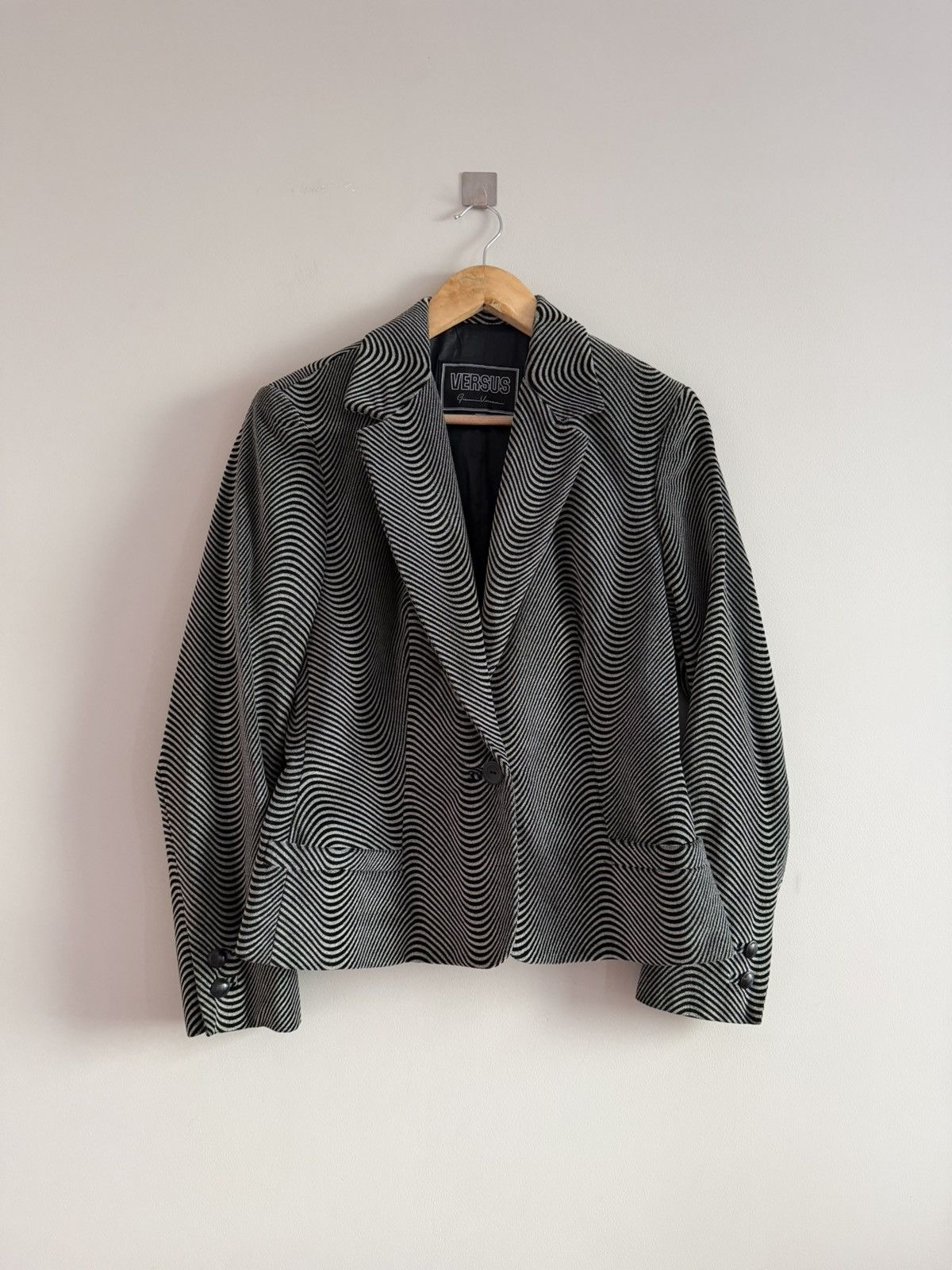 Versus Versace Vintage Versus Versace Zebra Velvet Blazer Size M / US 6-8 / IT 42-44 - 1 Thumbnail